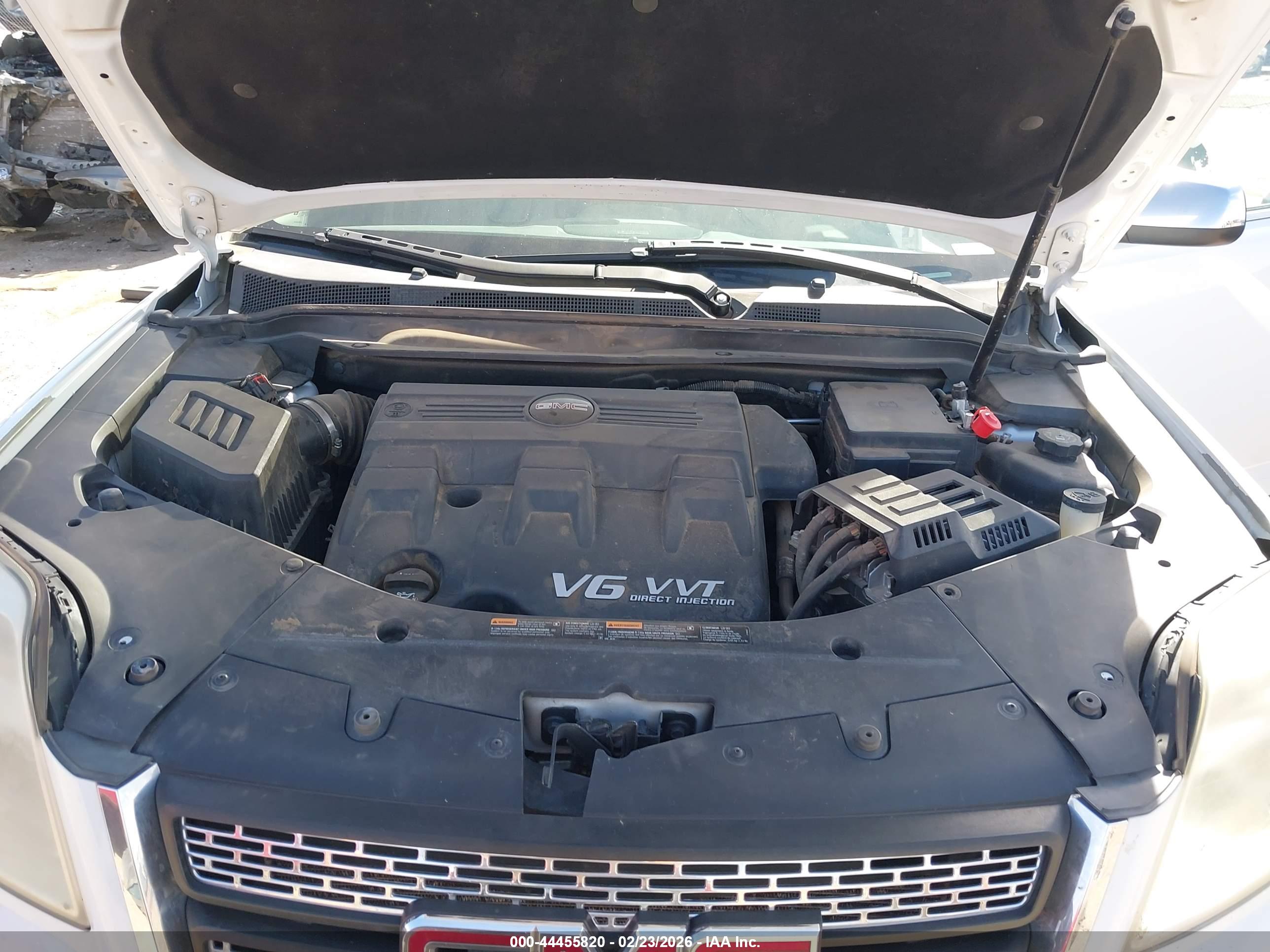GMC TERRAIN image 10