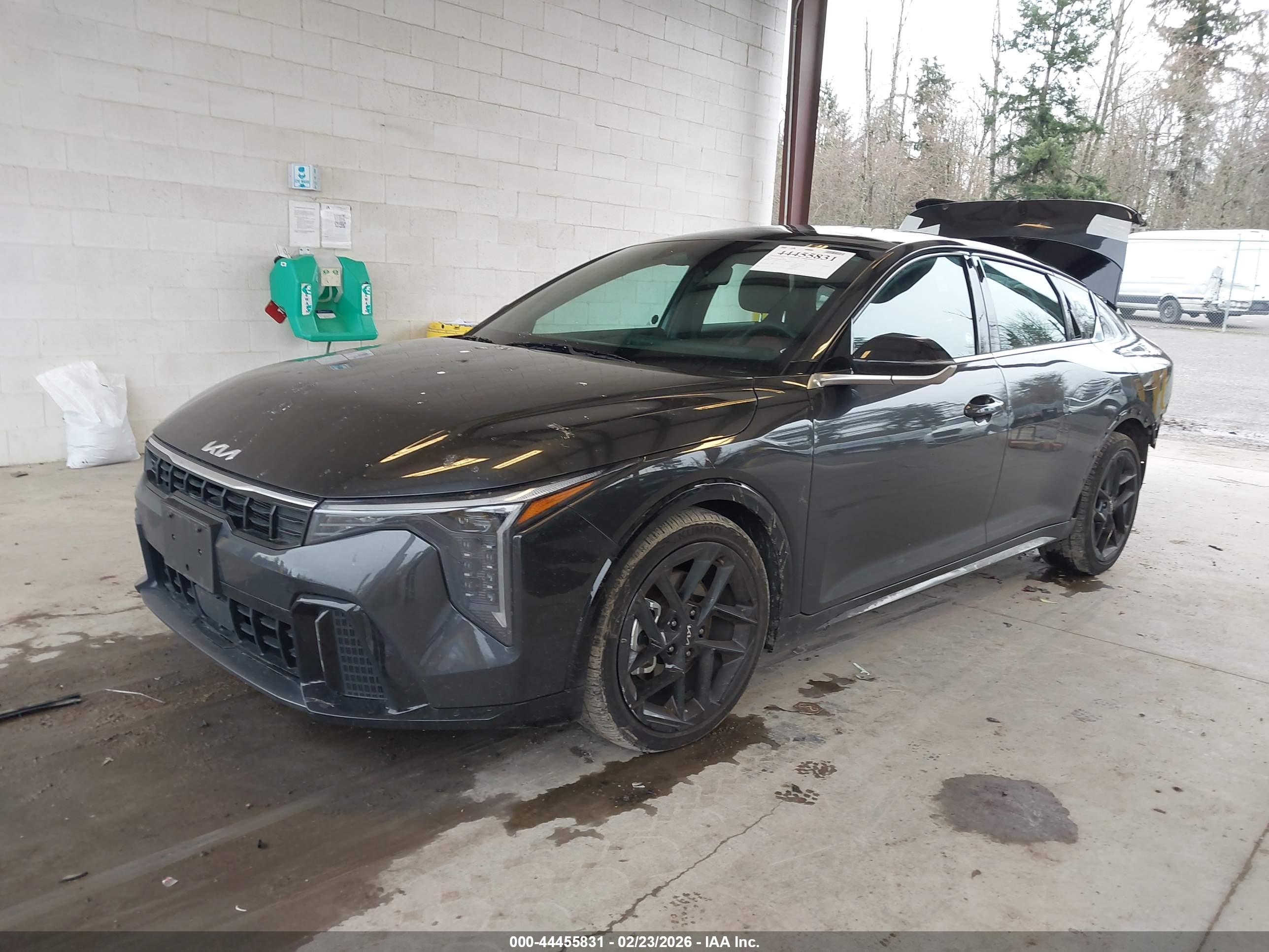 KIA K4 image 2