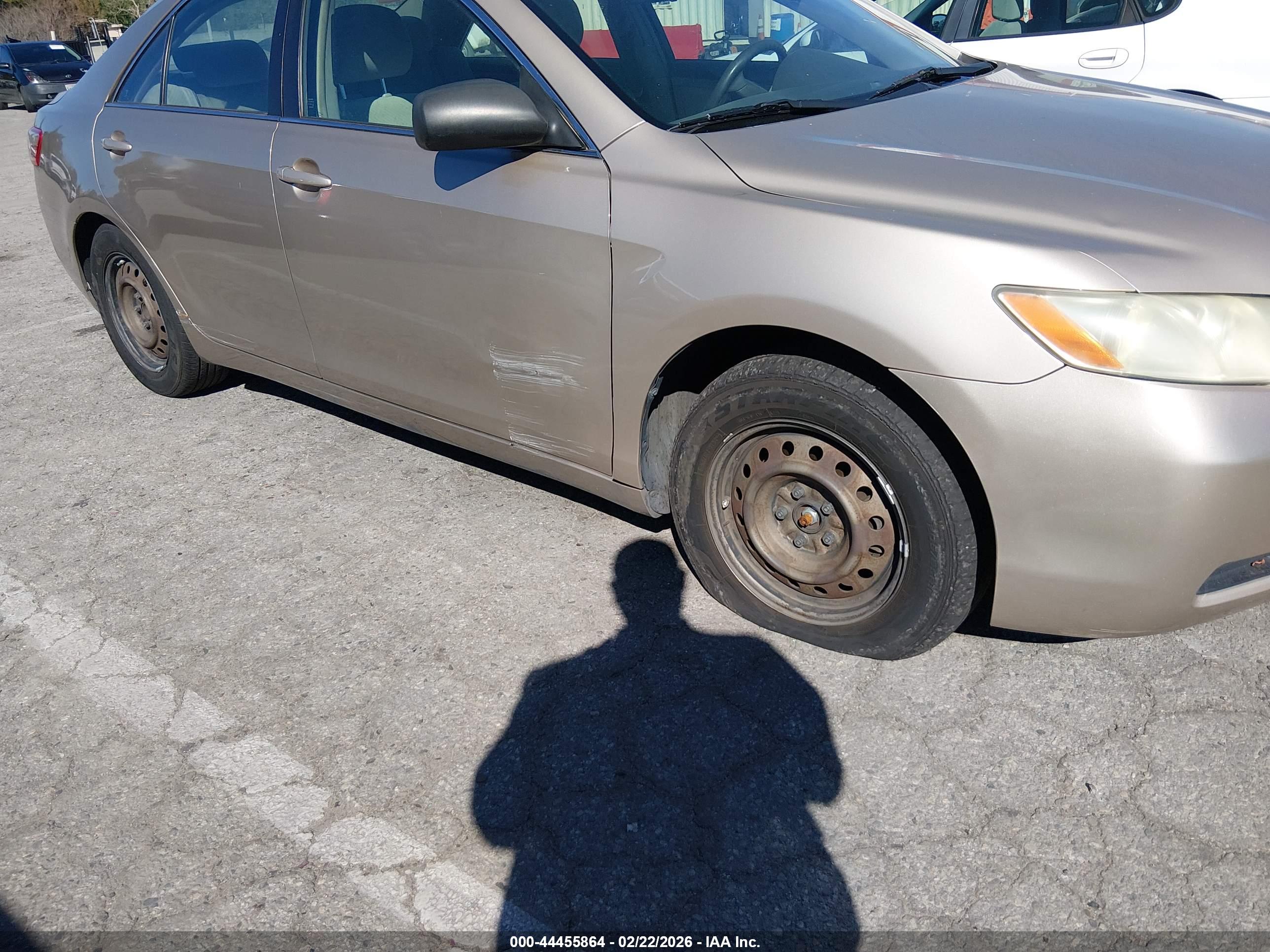 TOYOTA CAMRY image 6