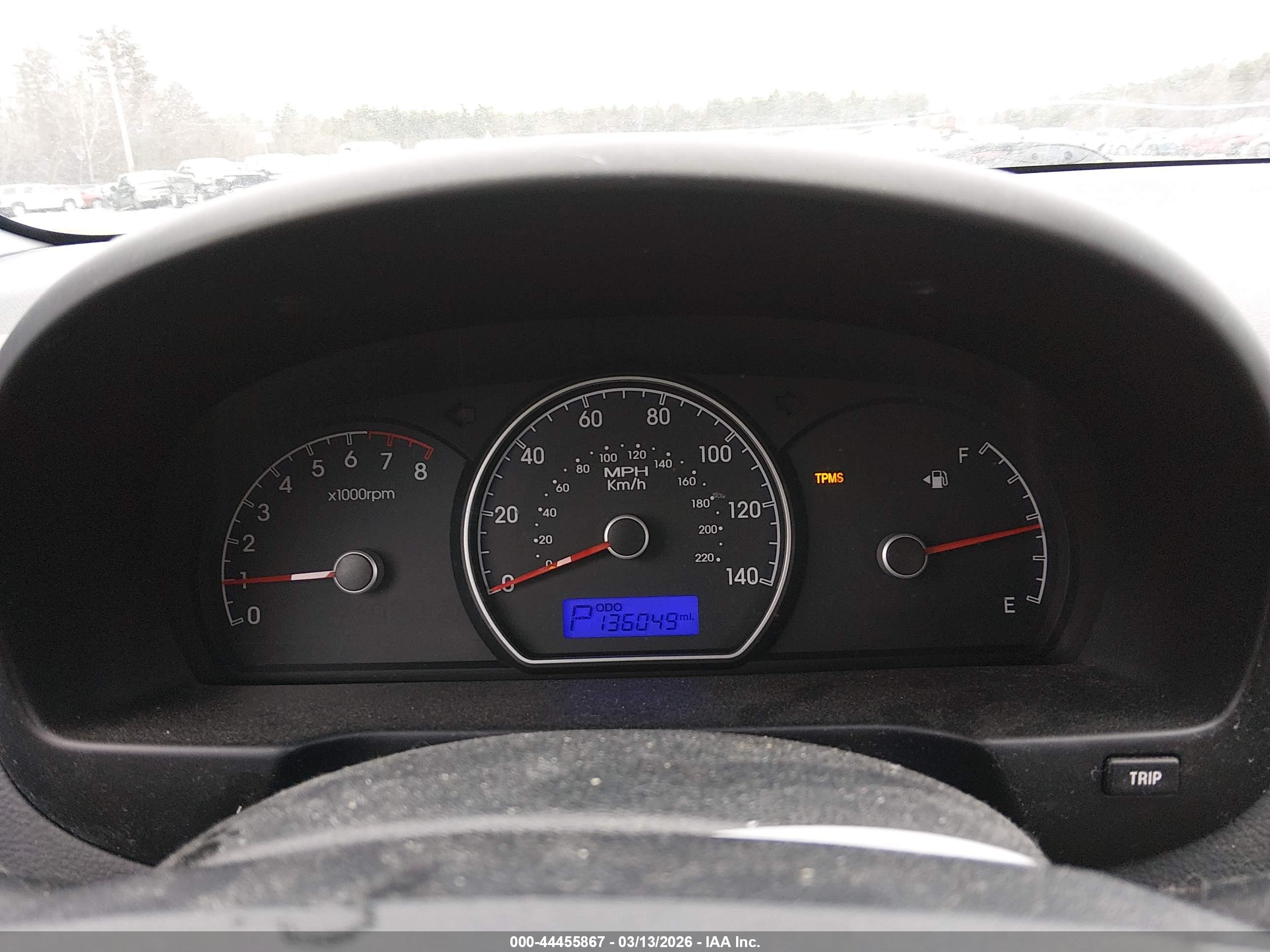 HYUNDAI ELANTRA image 7