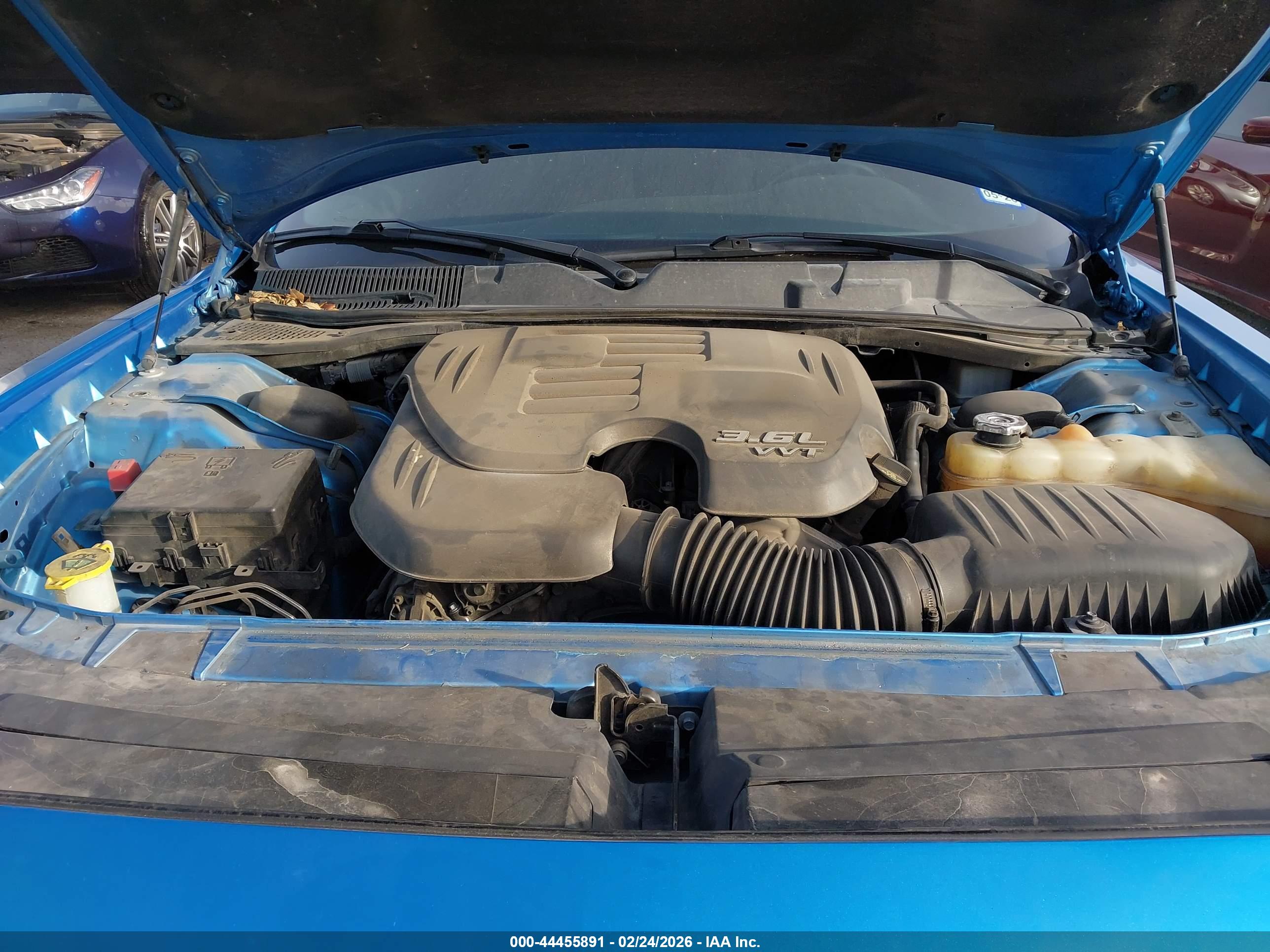 DODGE CHALLENGER image 10