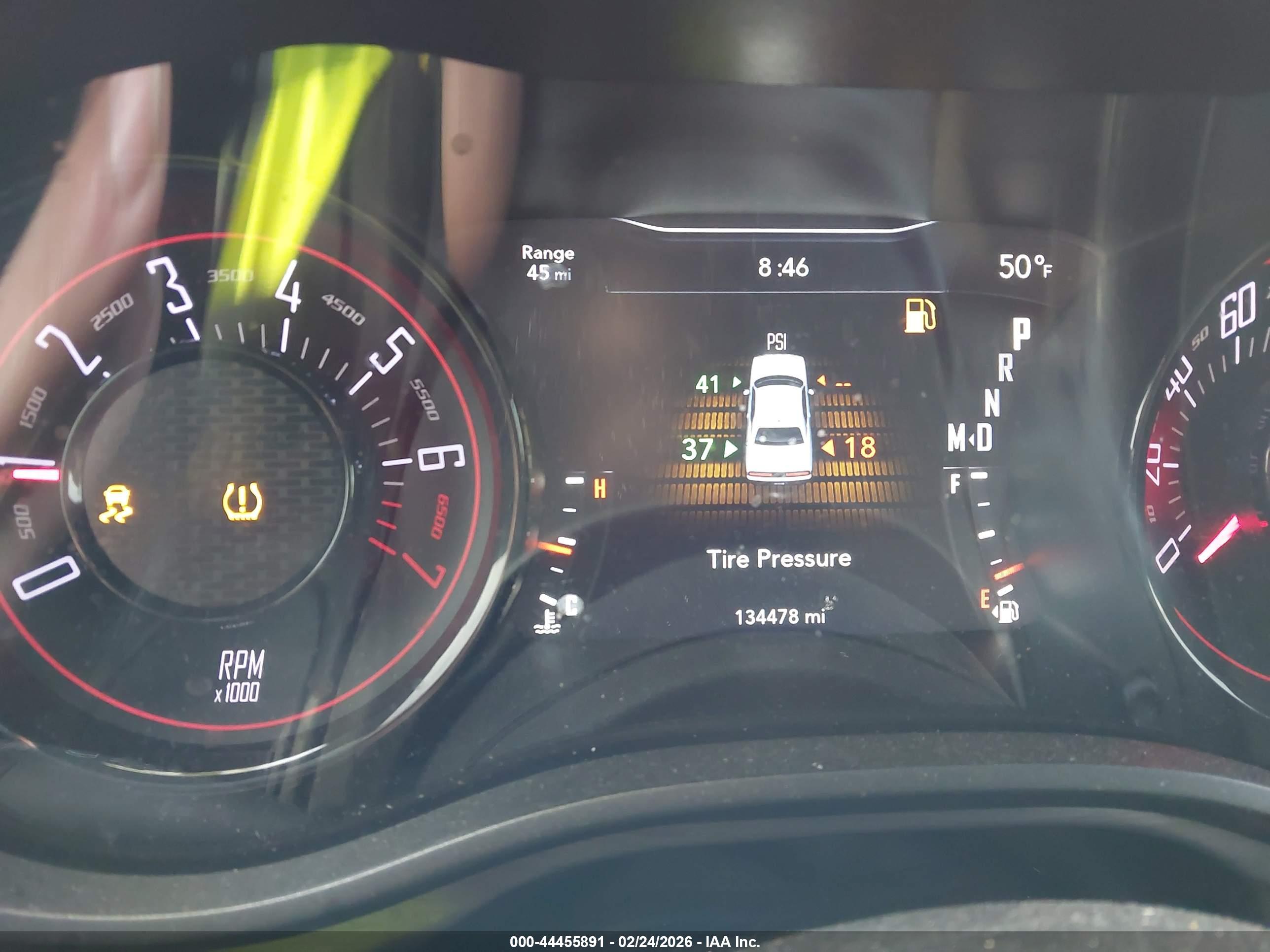 DODGE CHALLENGER image 7