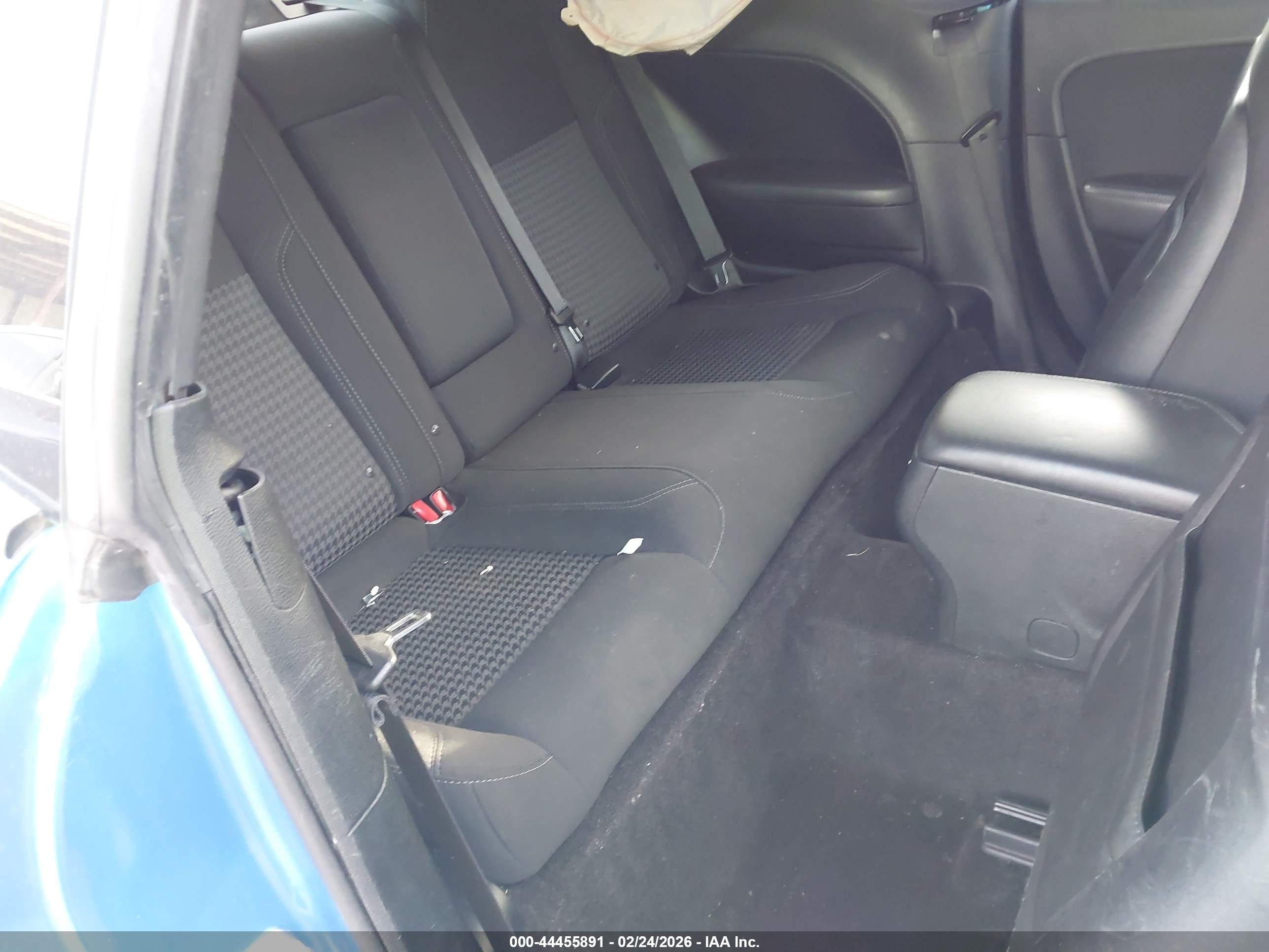 DODGE CHALLENGER image 8