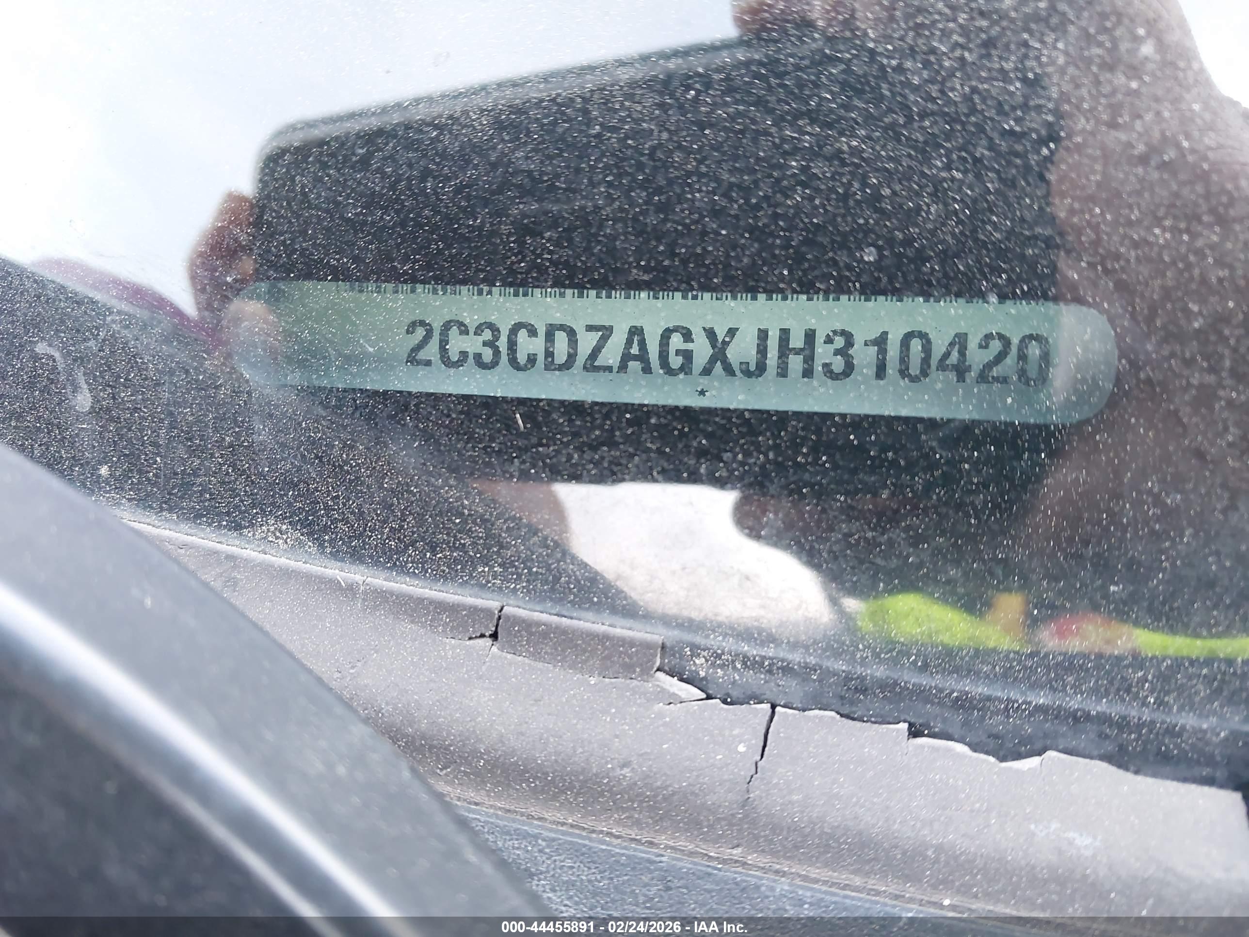 DODGE CHALLENGER image 9