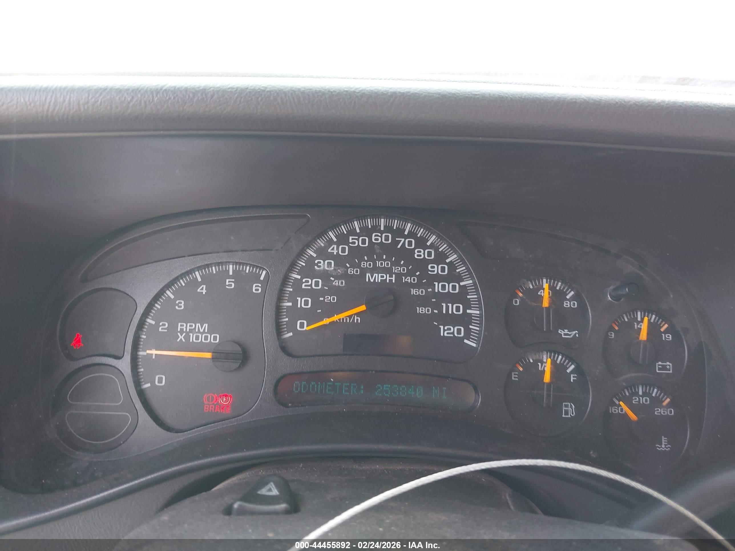 CHEVROLET TAHOE image 7