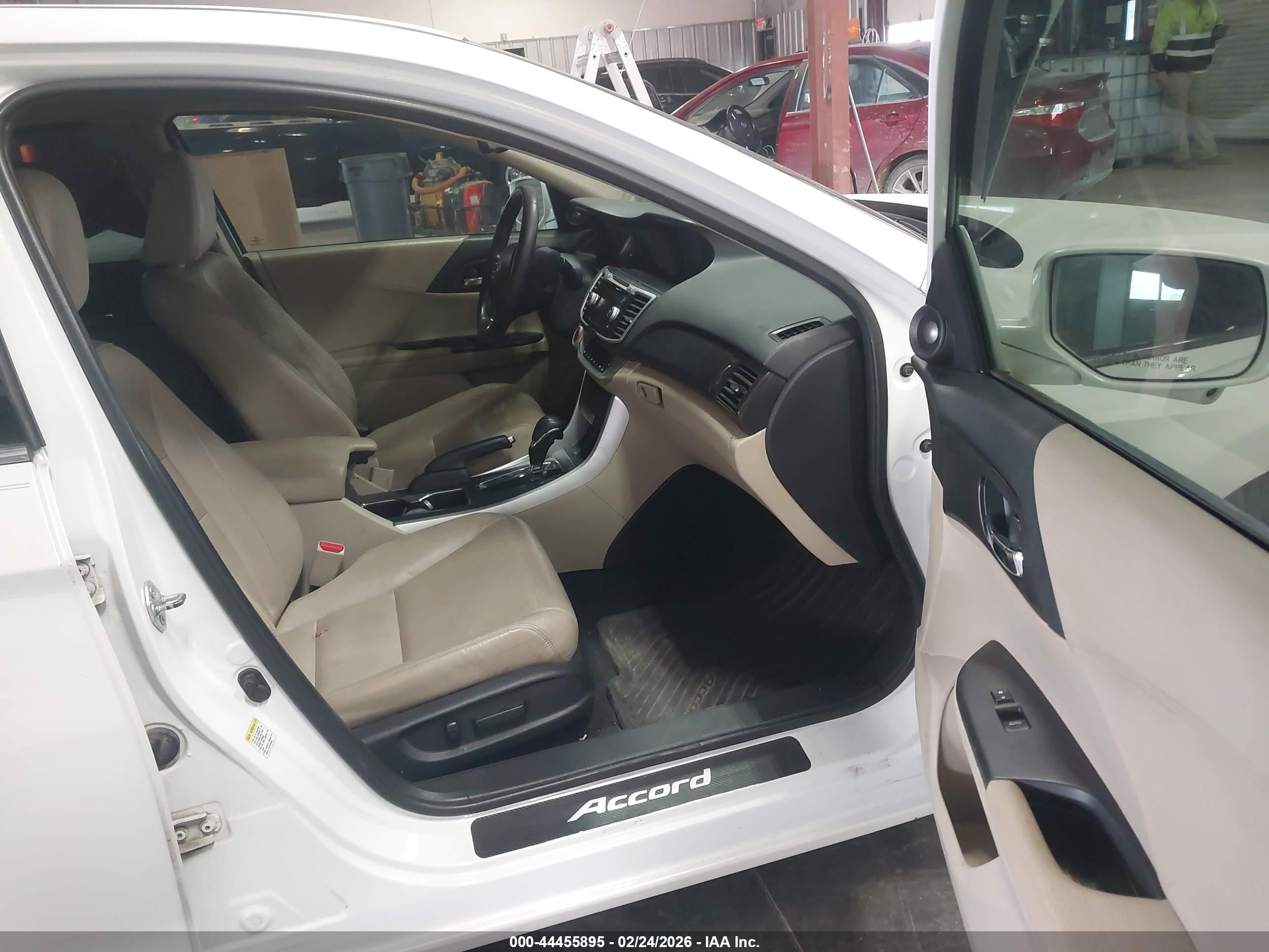 HONDA ACCORD image 5