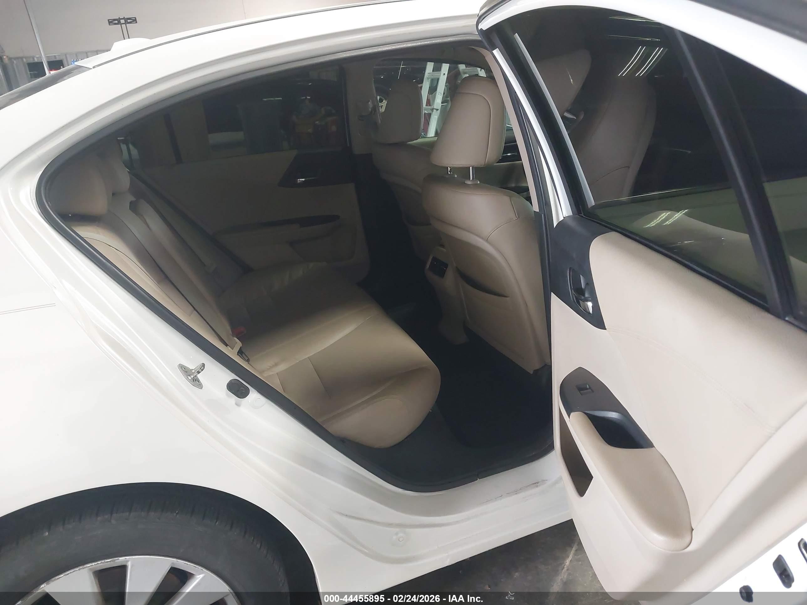 HONDA ACCORD image 8