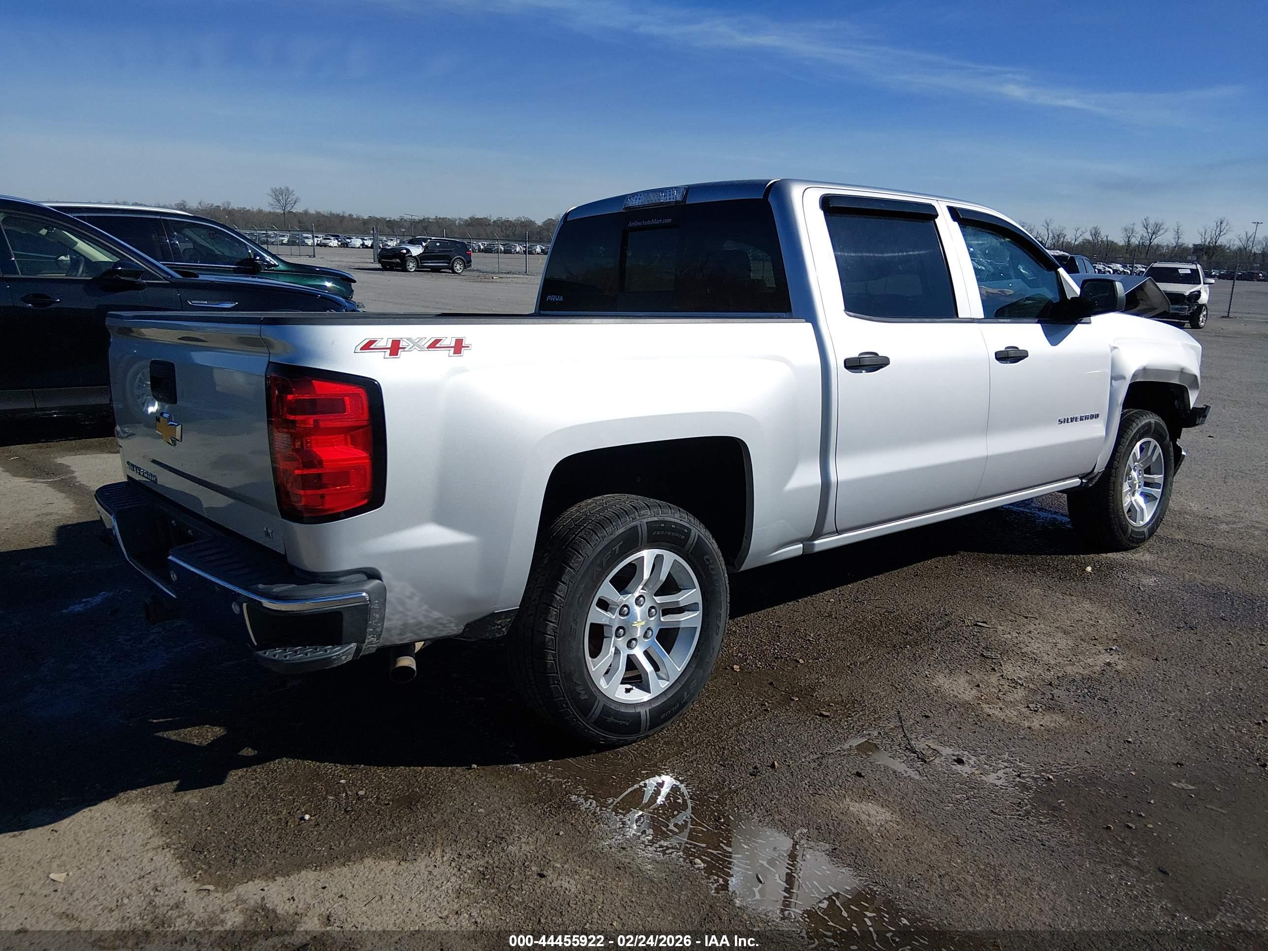 CHEVROLET SILVERADO image 4