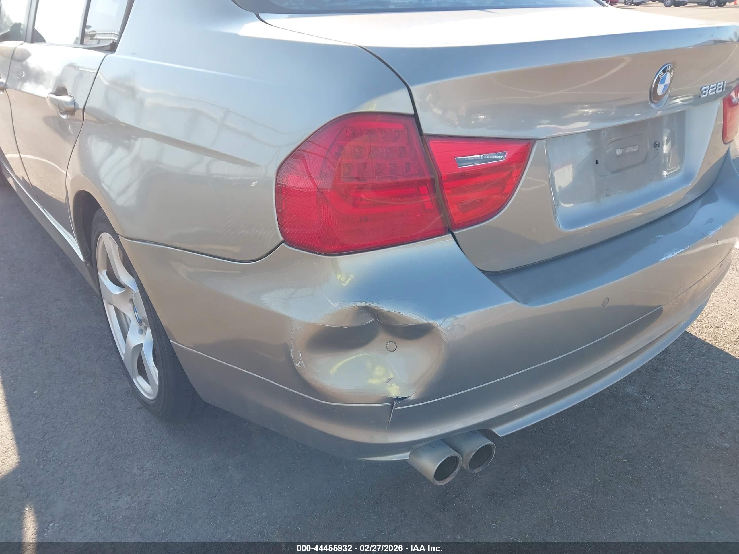 BMW 328I image 6