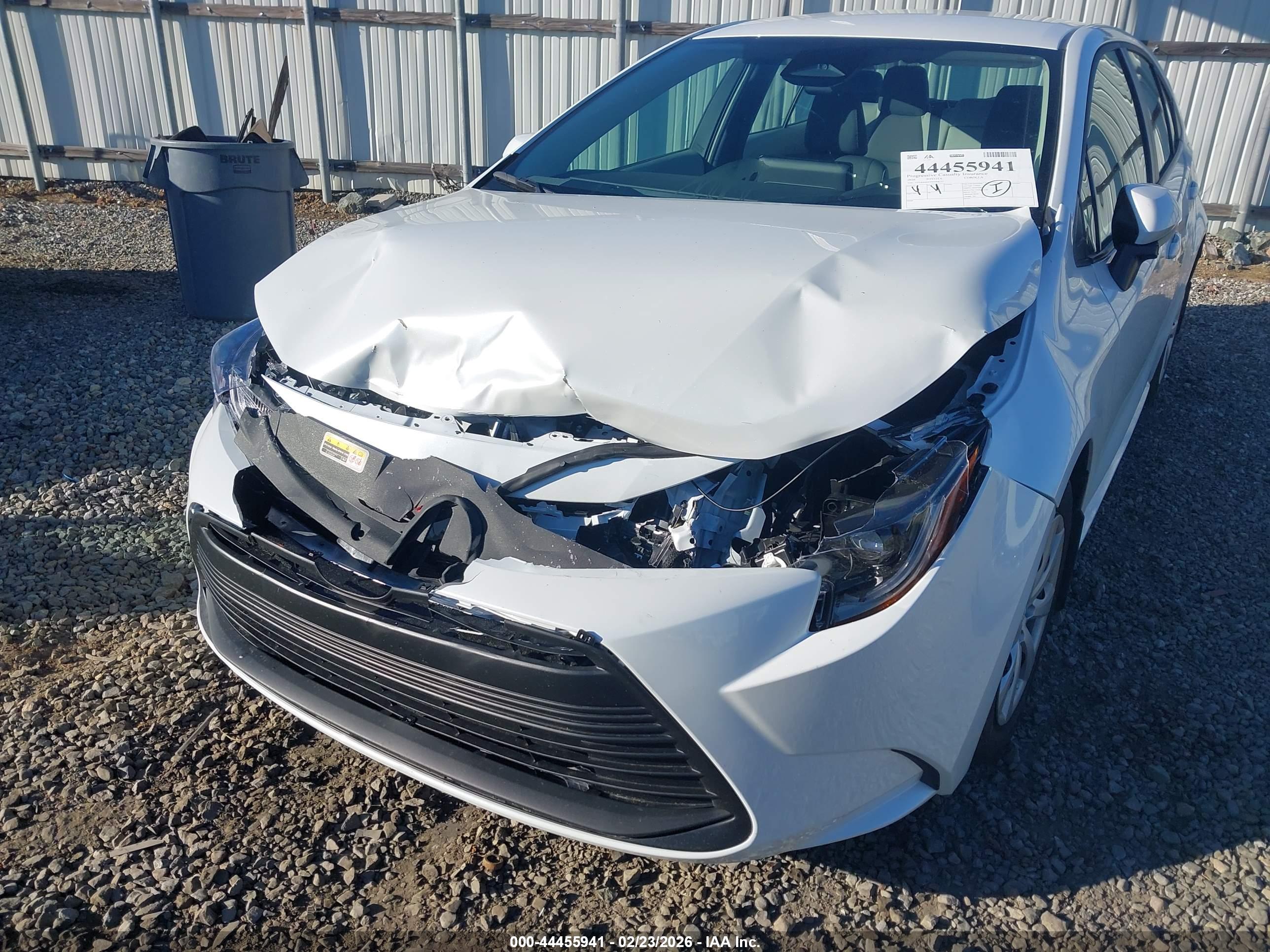TOYOTA COROLLA image 6