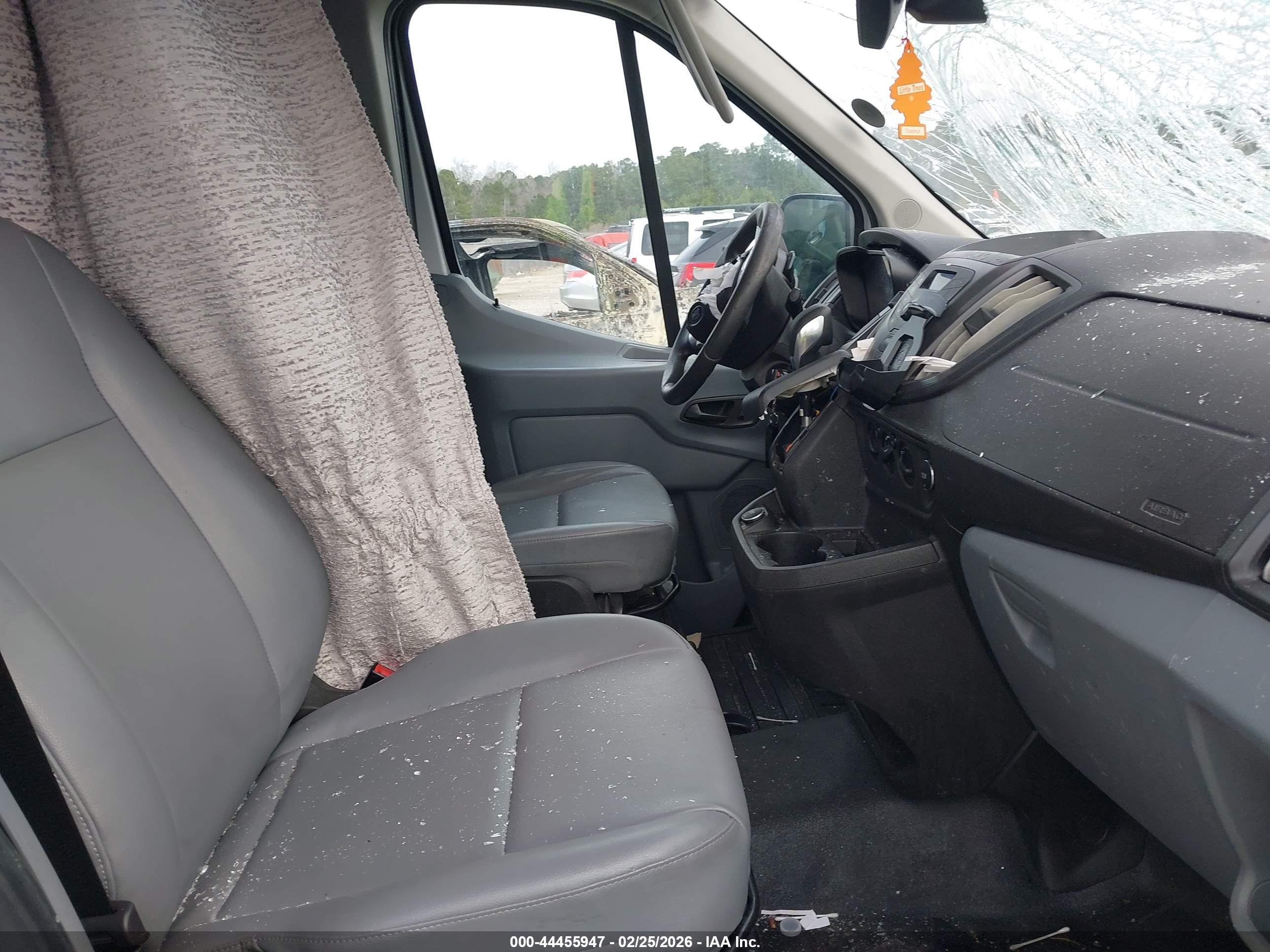 FORD TRANSIT-350 image 5