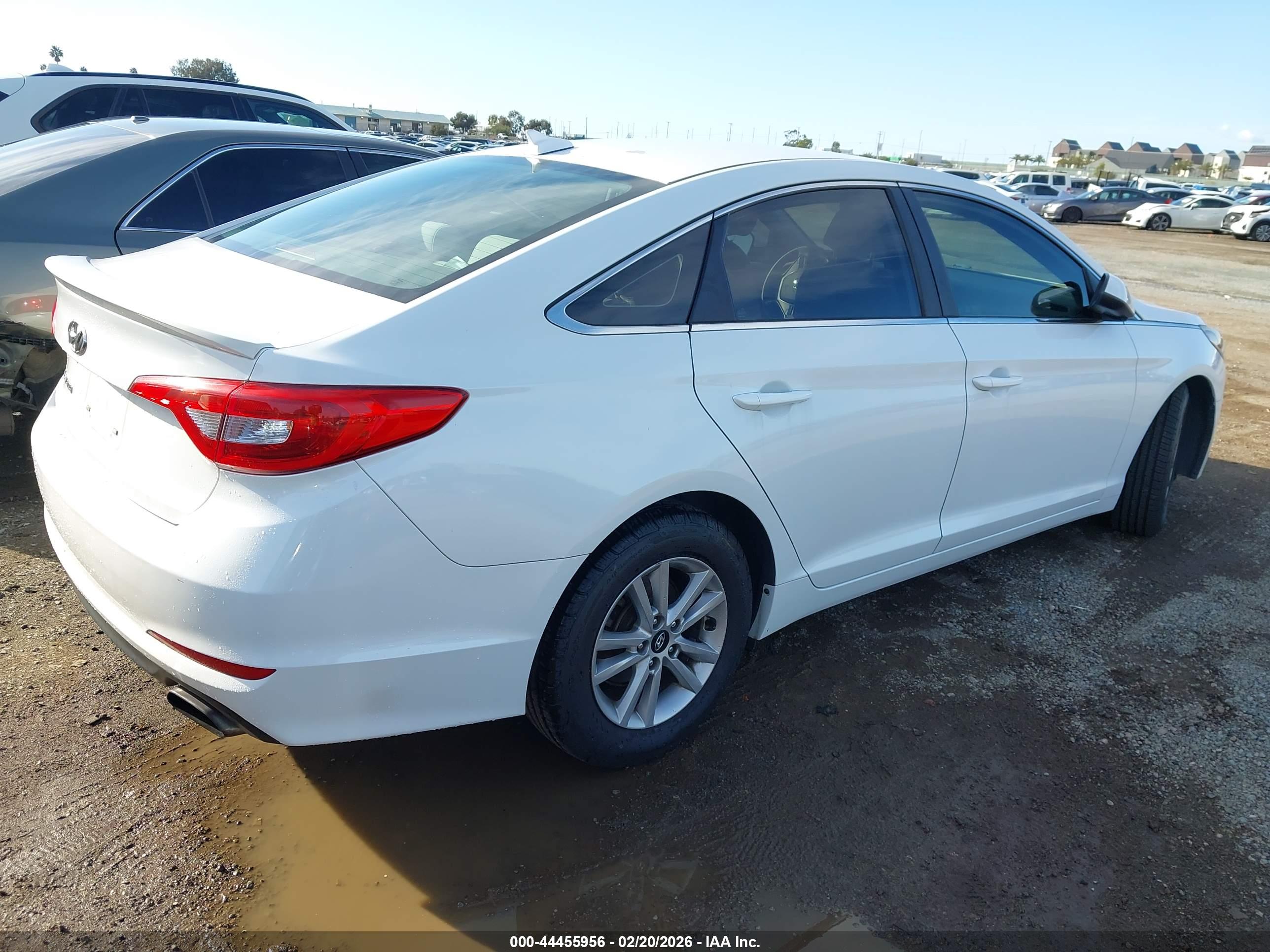 HYUNDAI SONATA image 4