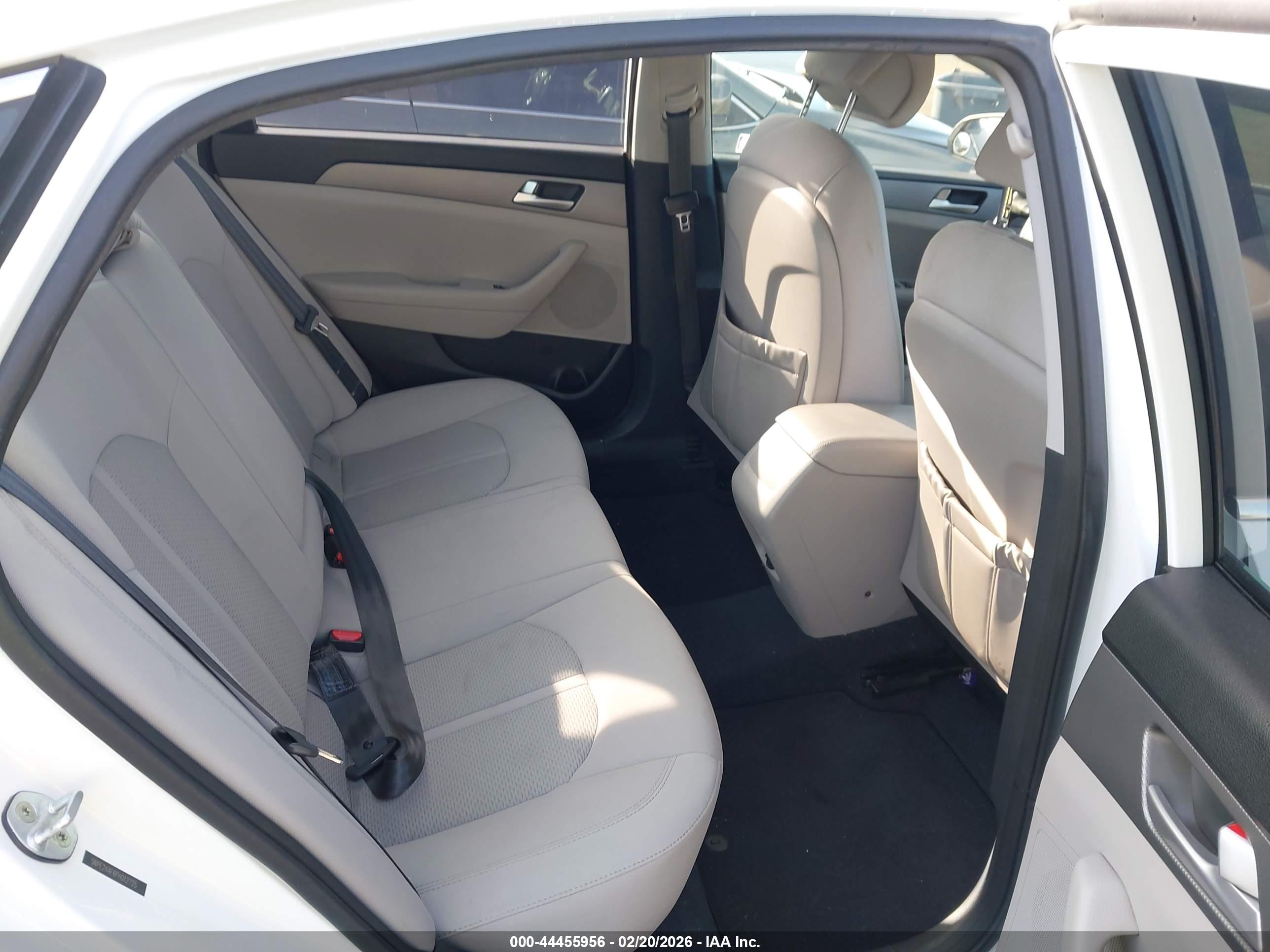 HYUNDAI SONATA image 8