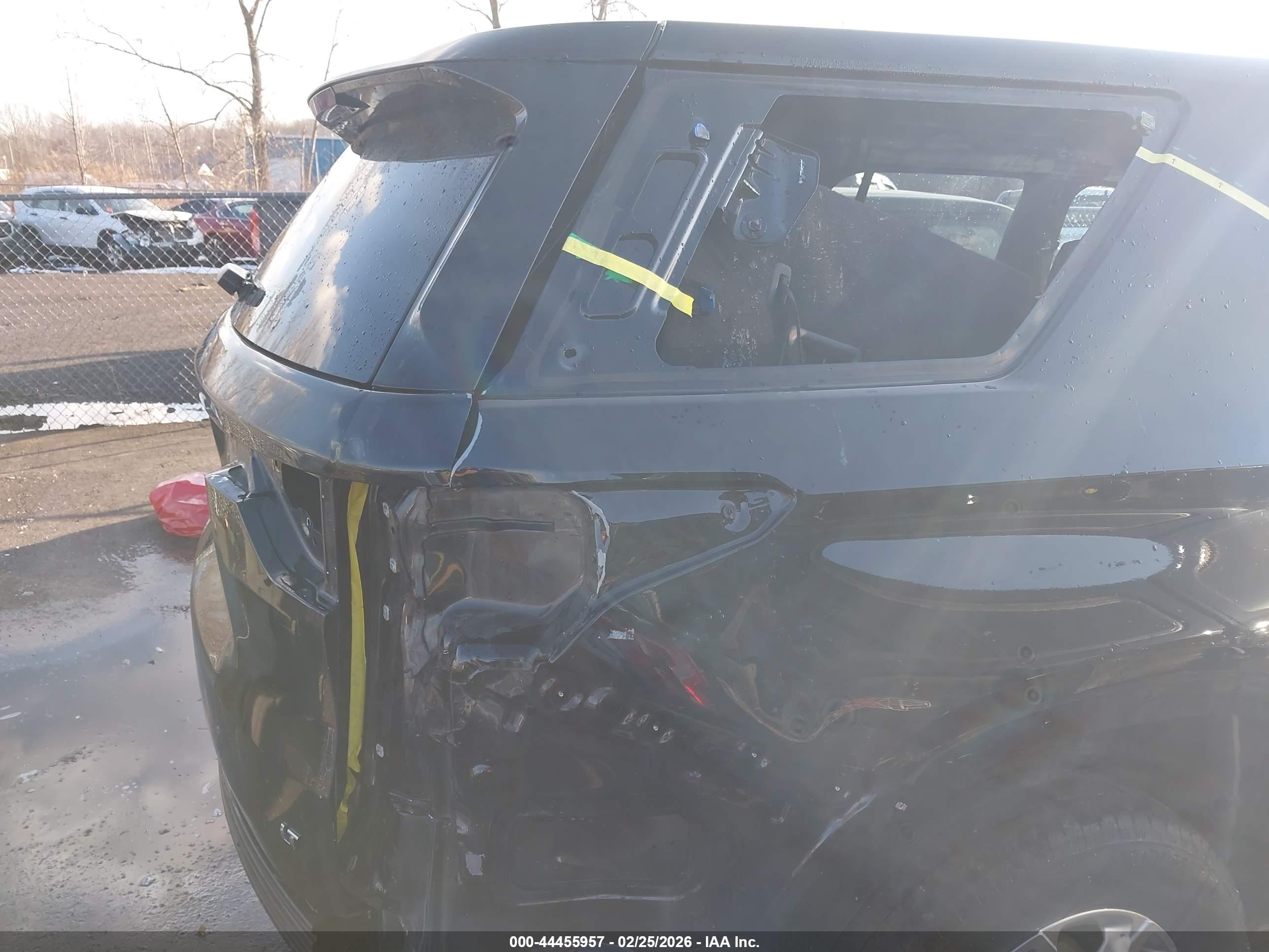 CHEVROLET TRAVERSE image 6