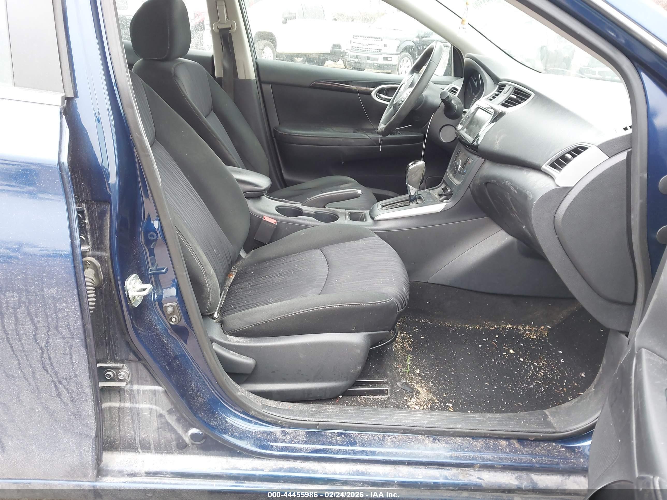 NISSAN SENTRA image 5