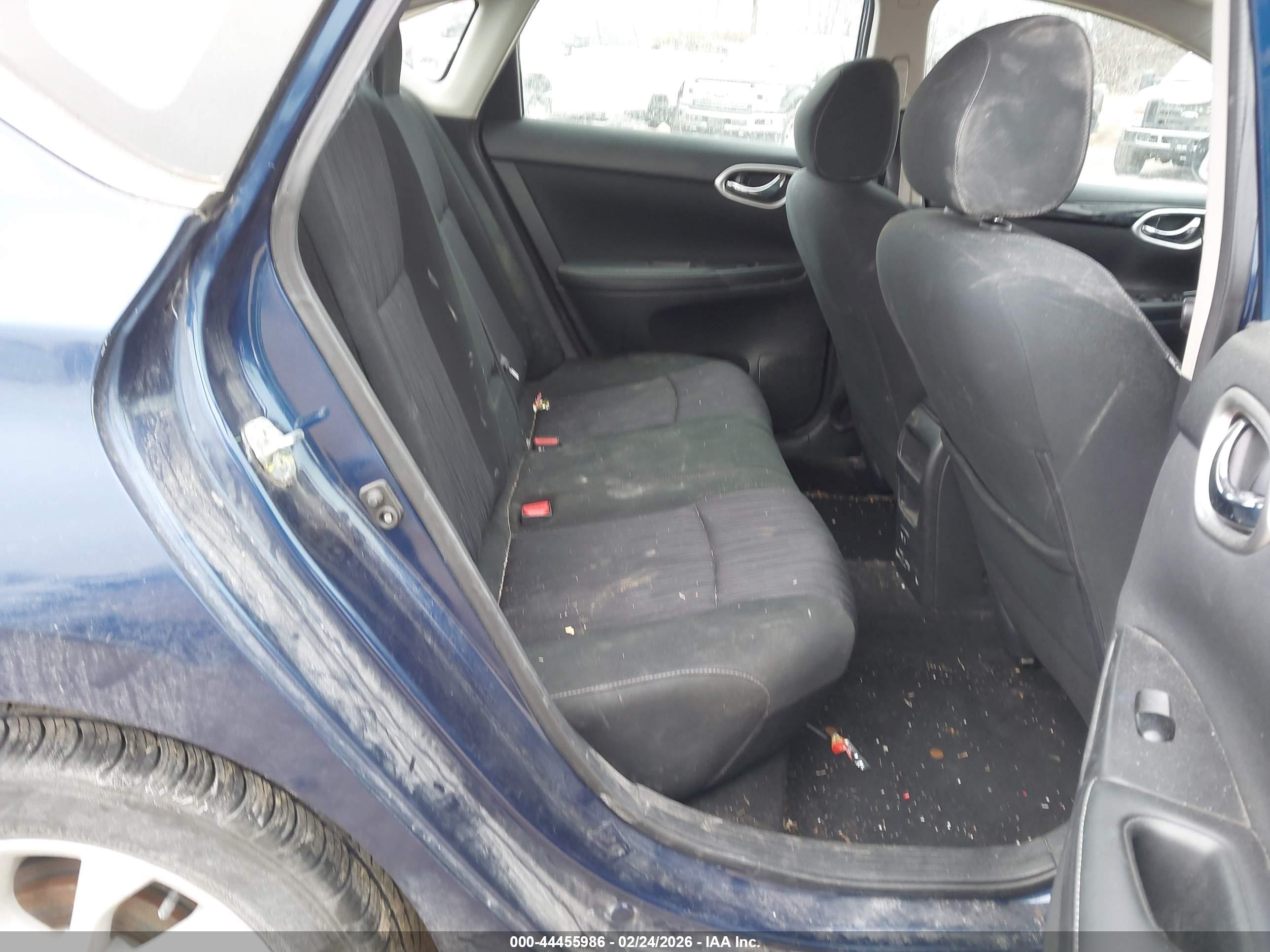 NISSAN SENTRA image 8