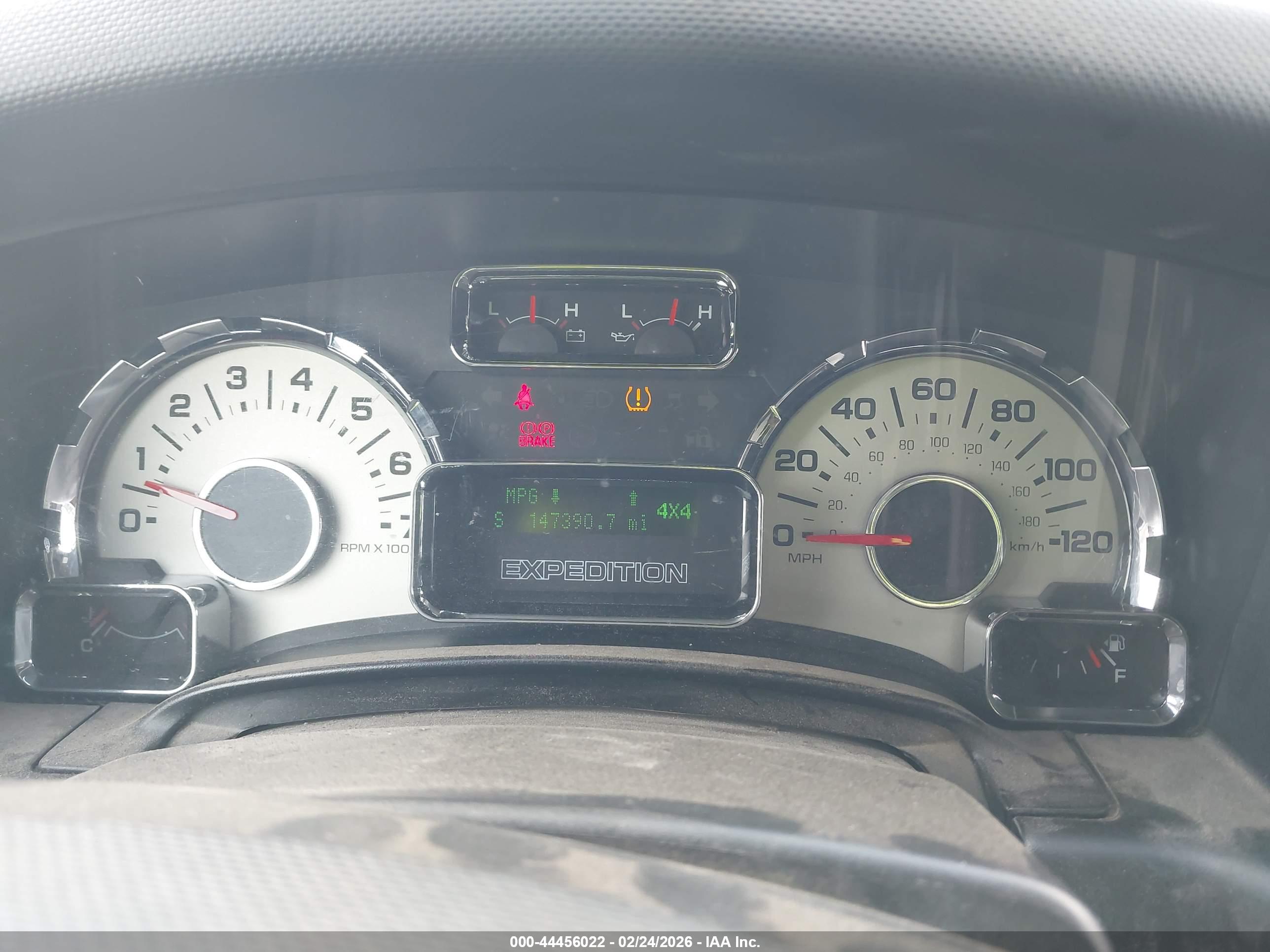 FORD EXPEDITION image 7