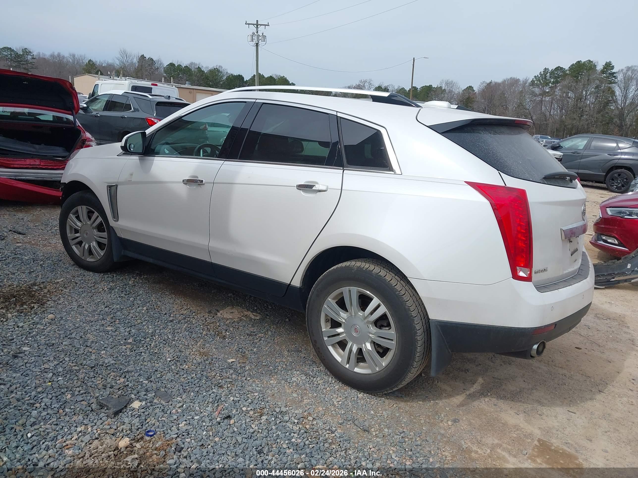 CADILLAC SRX image 3