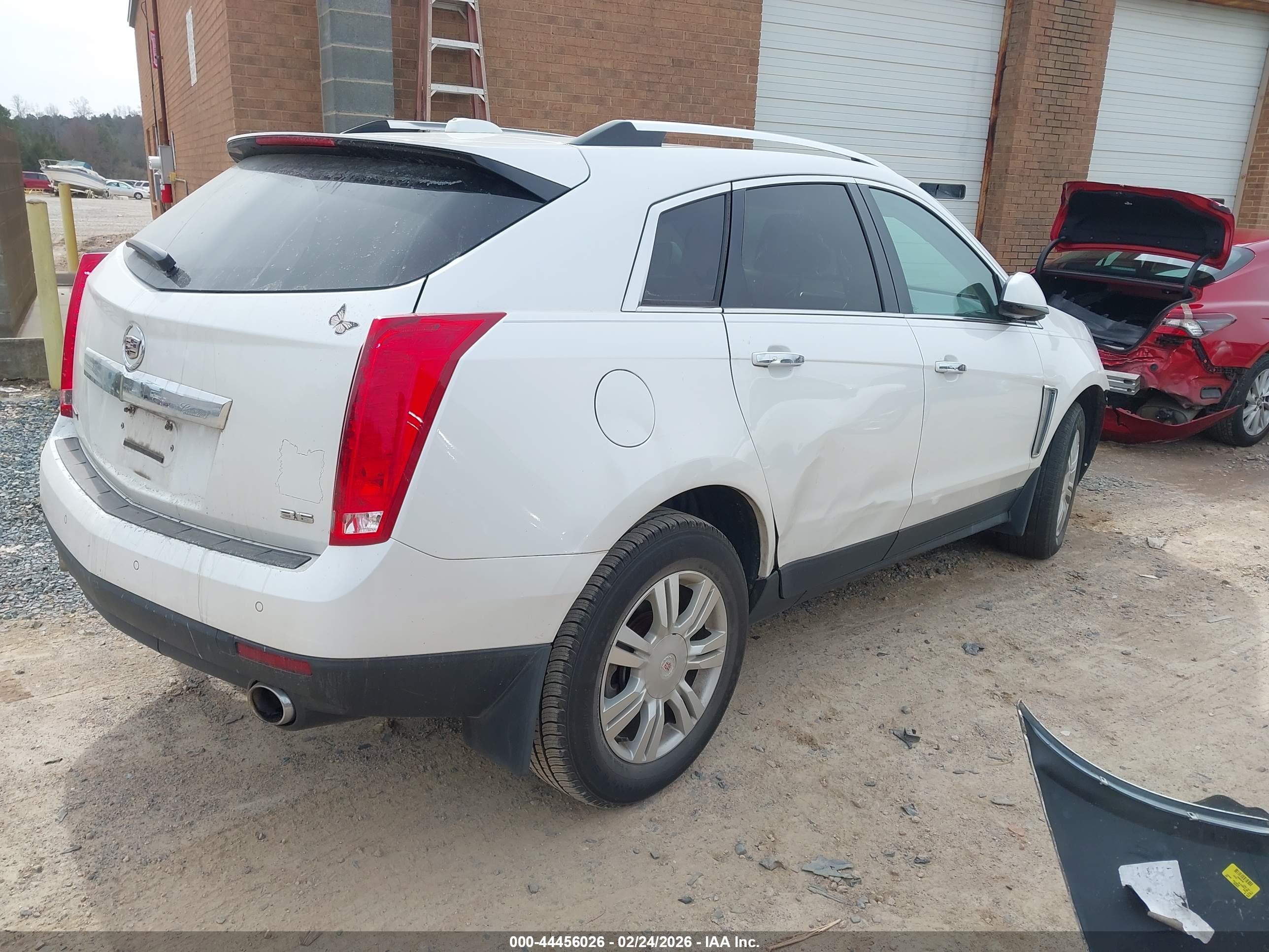 CADILLAC SRX image 4