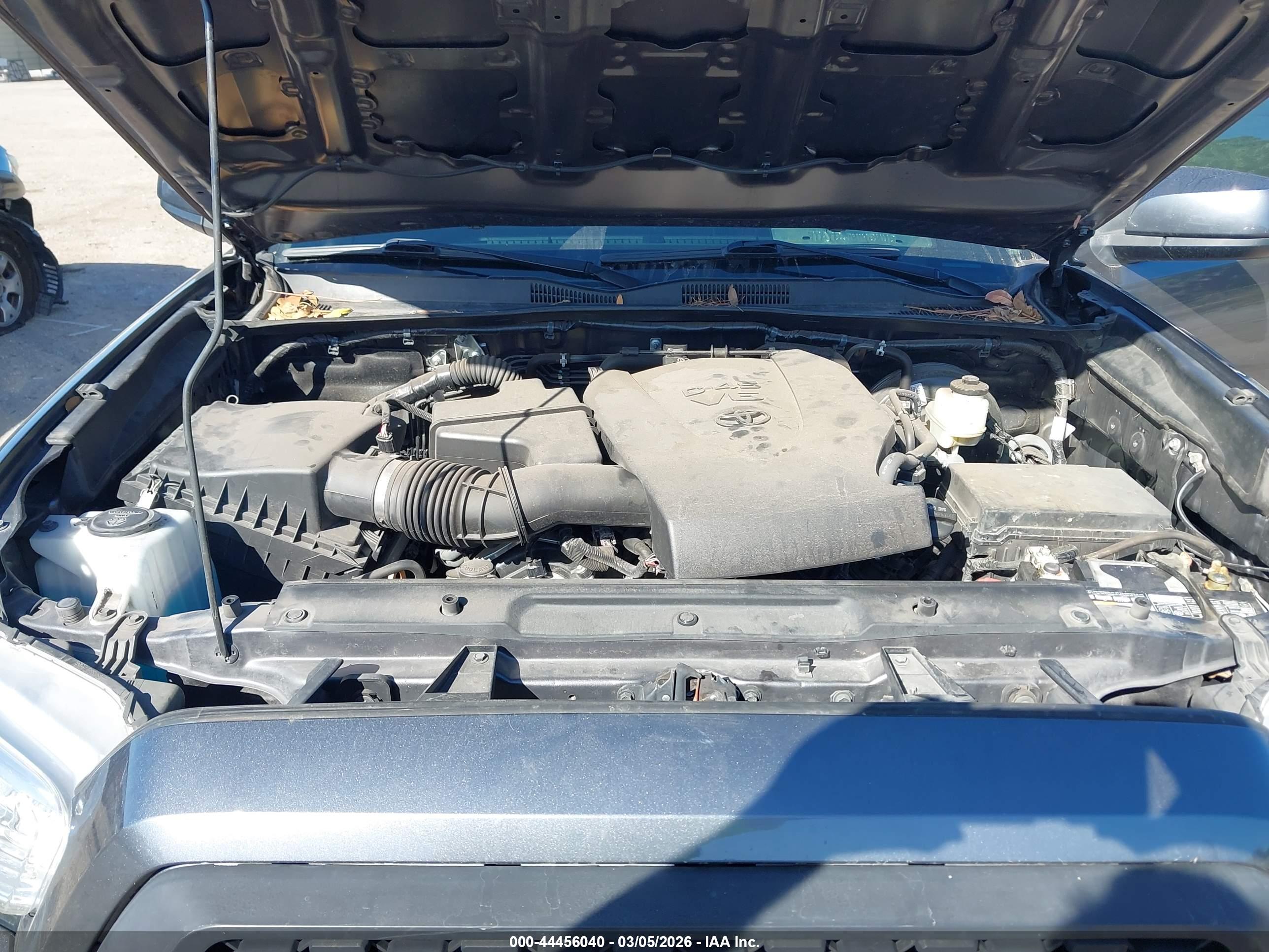 TOYOTA TACOMA image 10