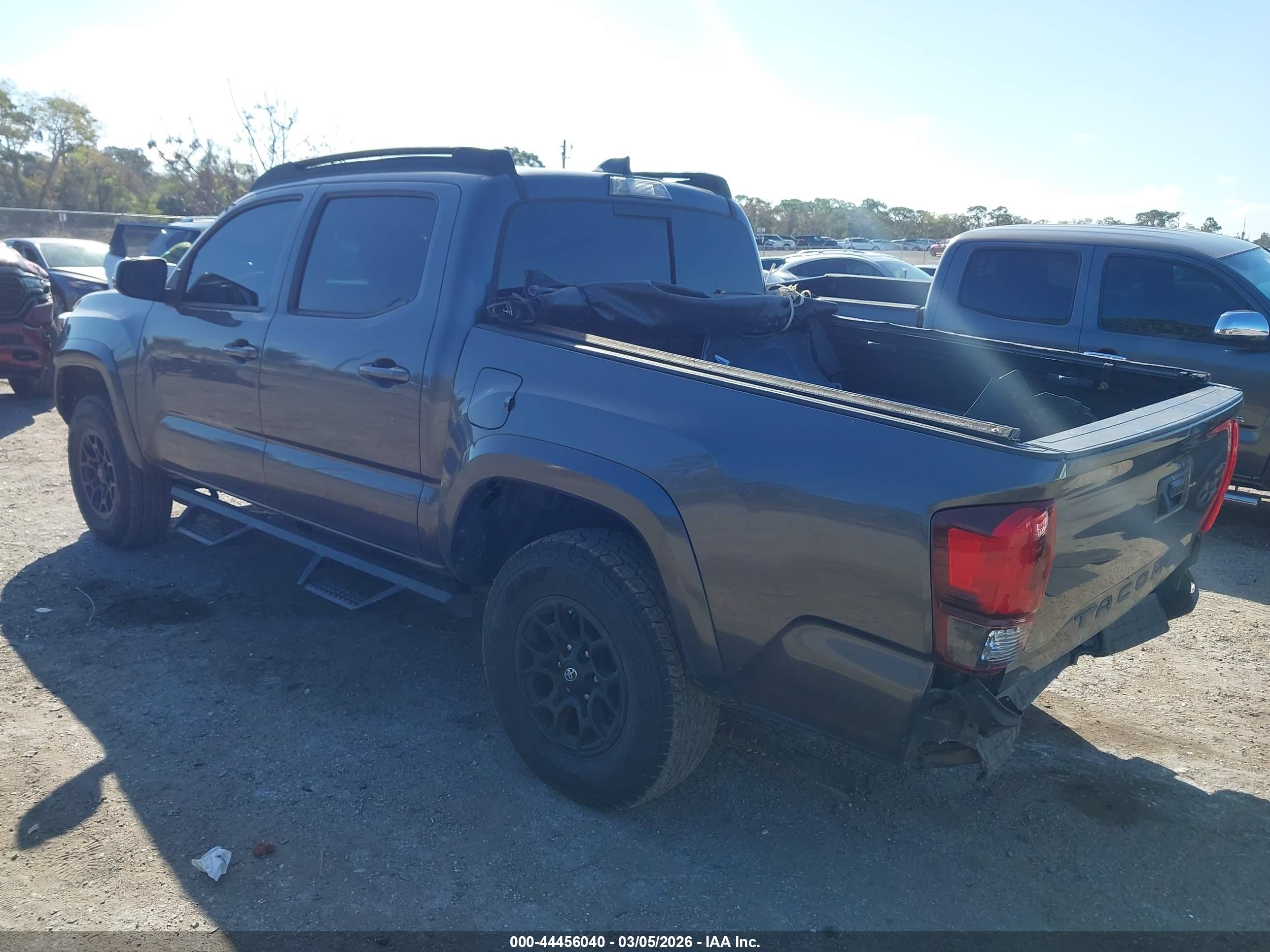 TOYOTA TACOMA image 3