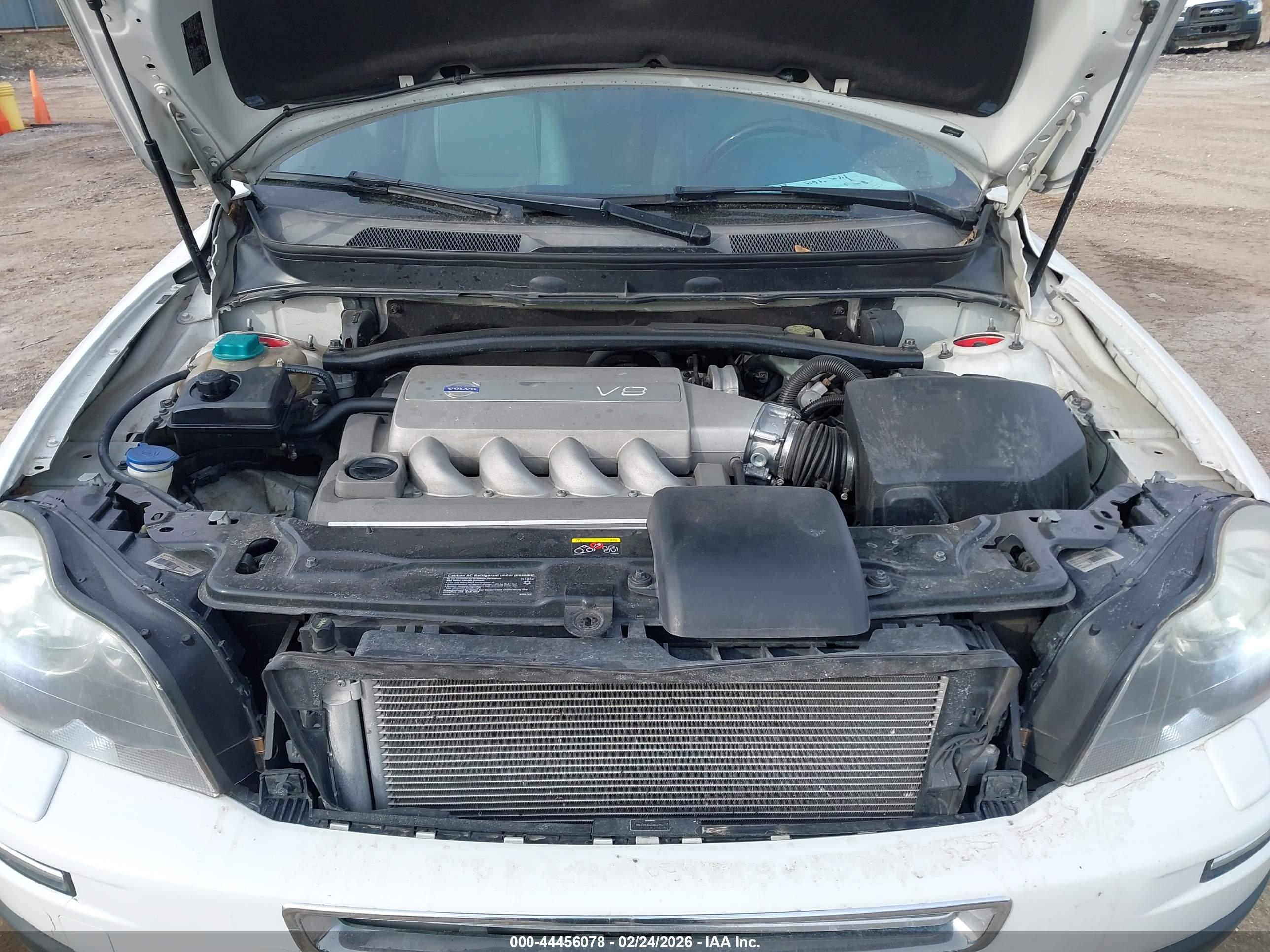 VOLVO XC90 image 10