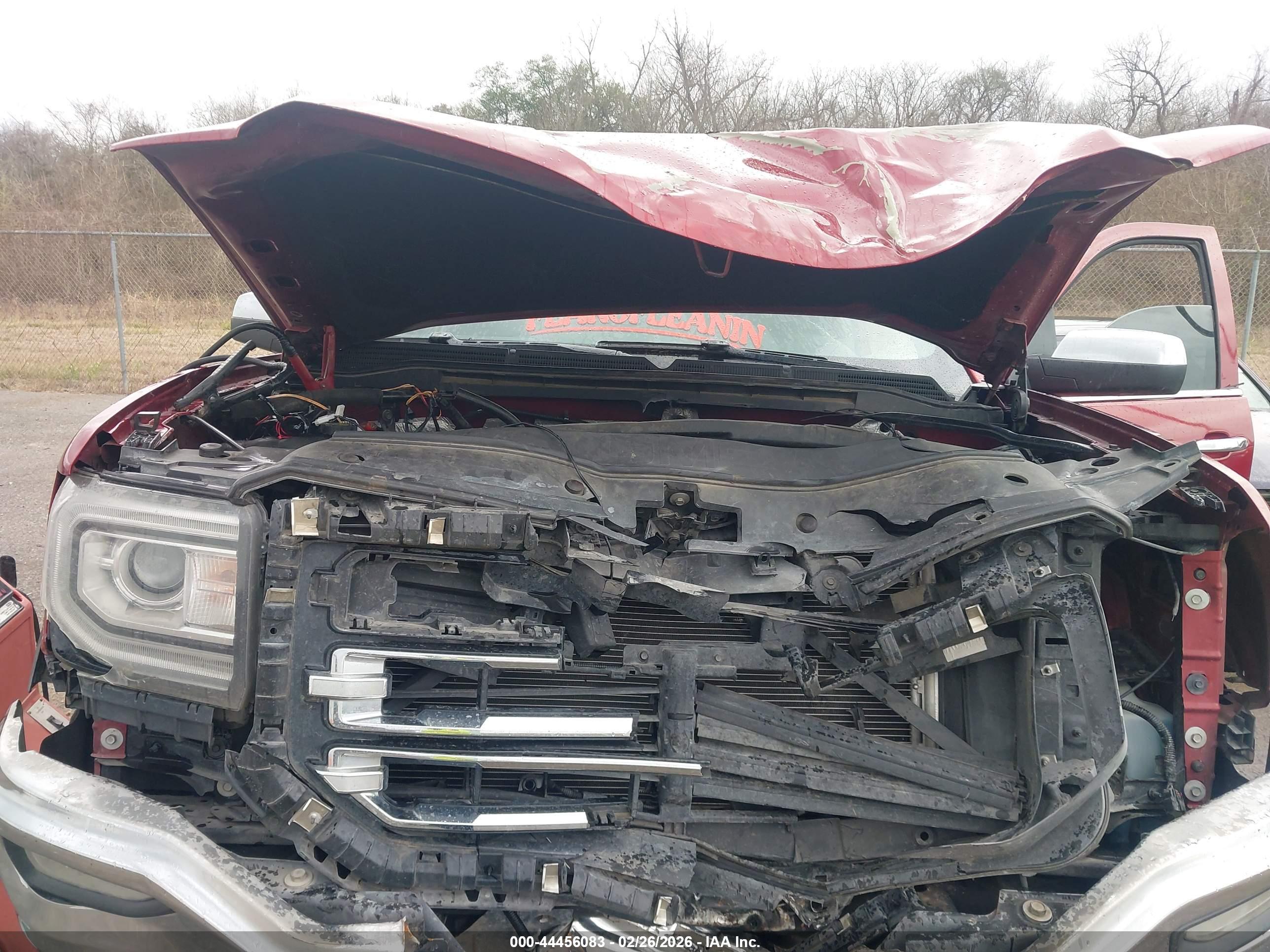 GMC SIERRA image 10
