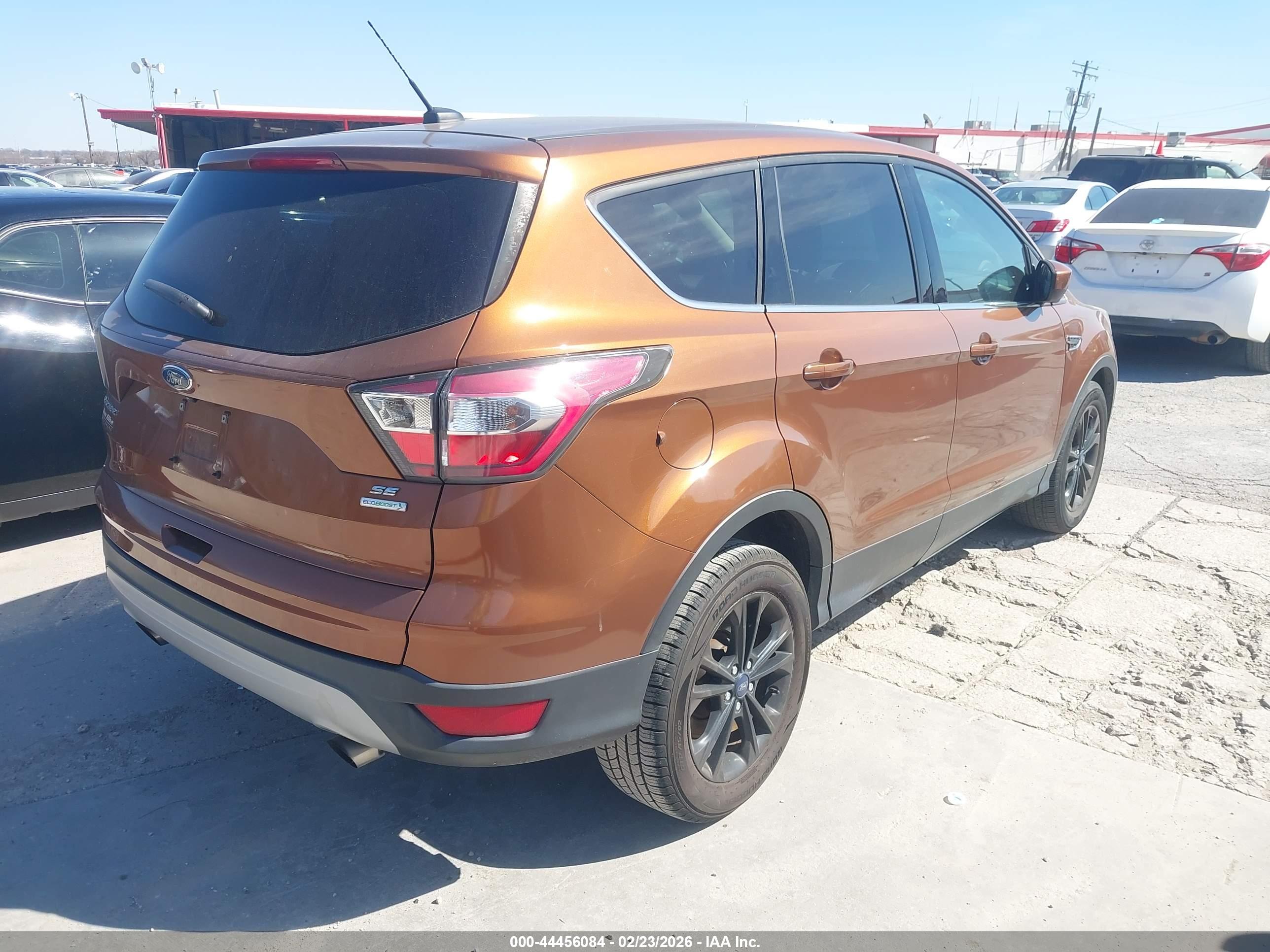 FORD ESCAPE image 4