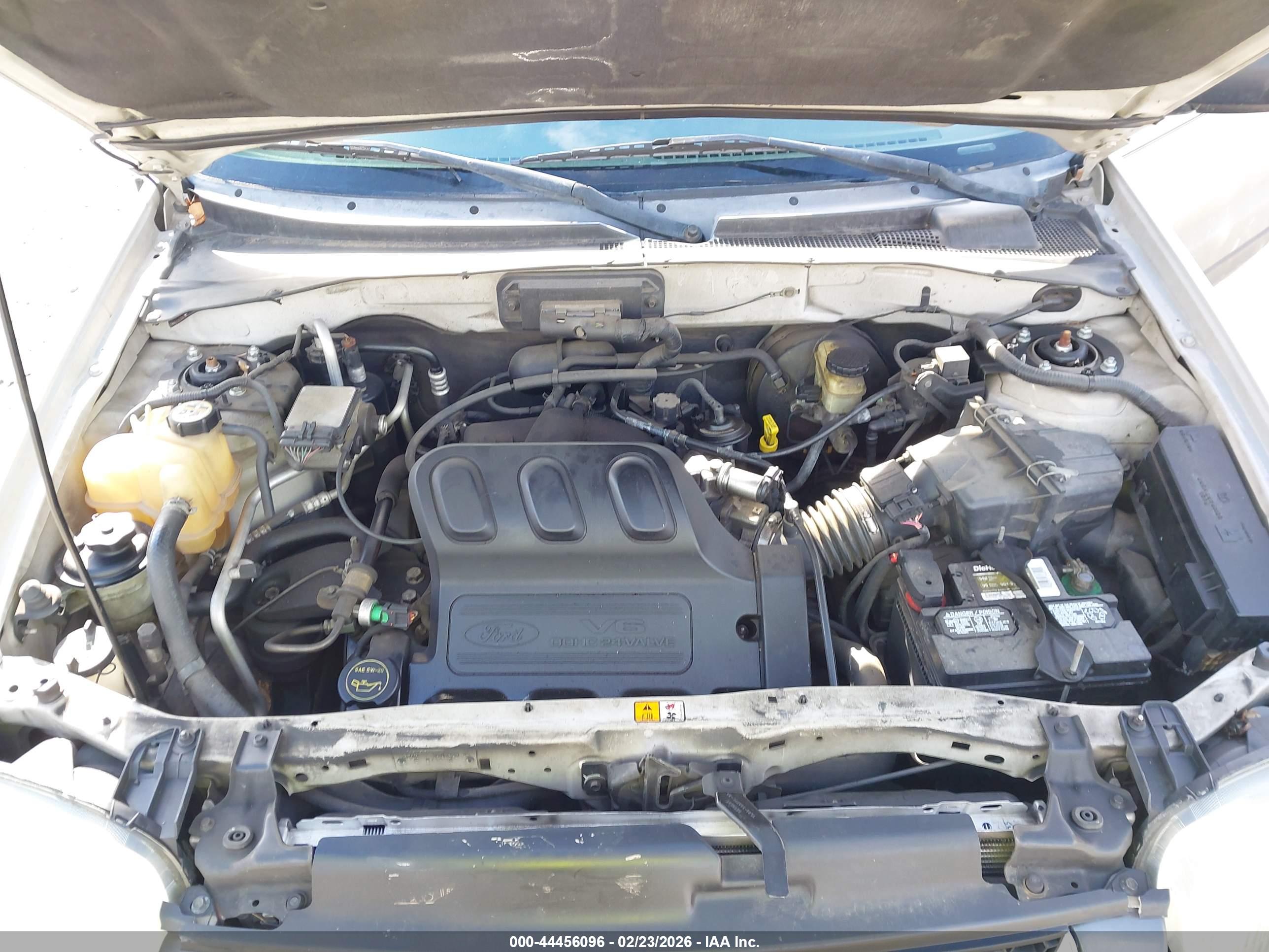 FORD ESCAPE image 10