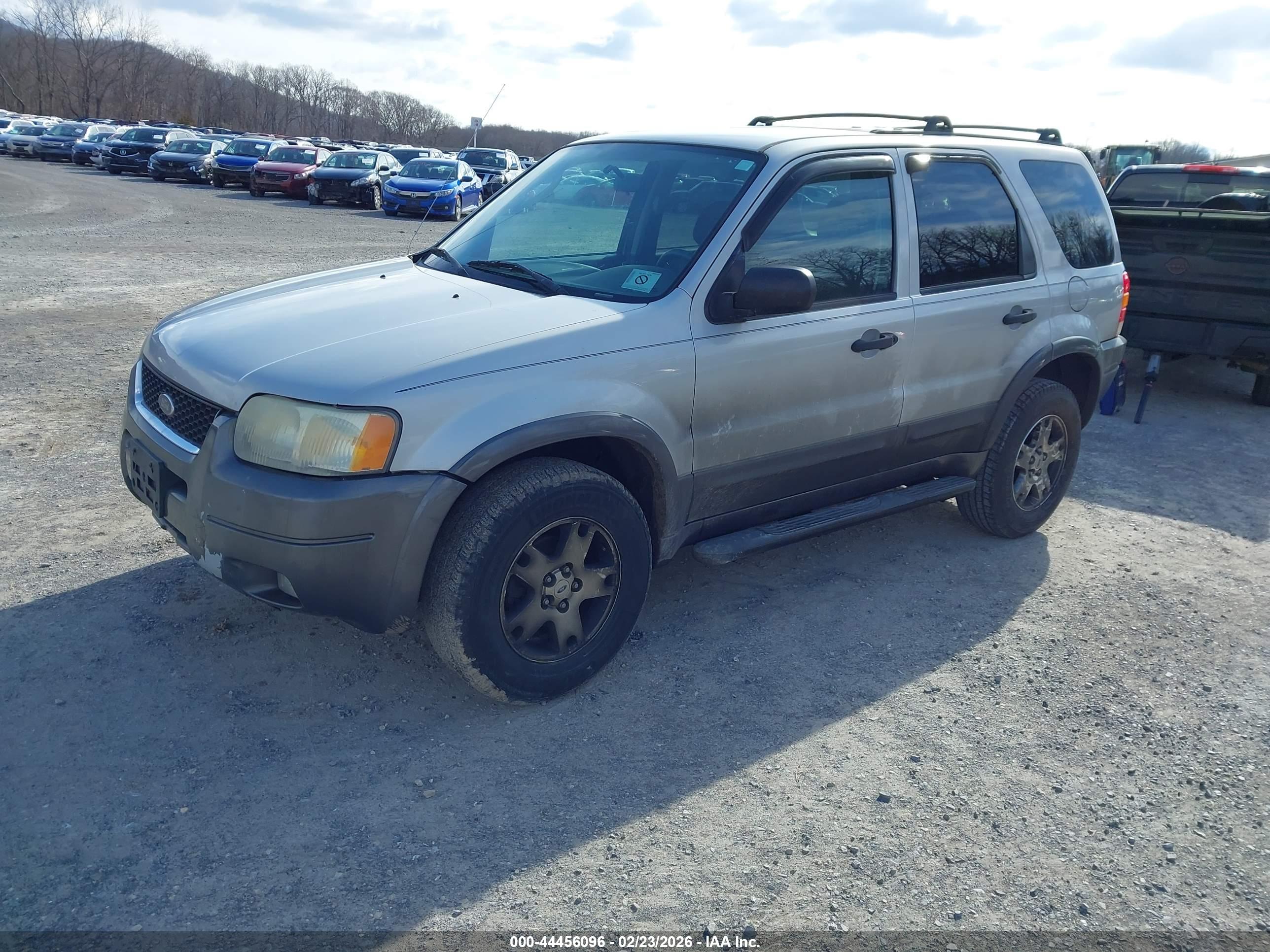 FORD ESCAPE image 2