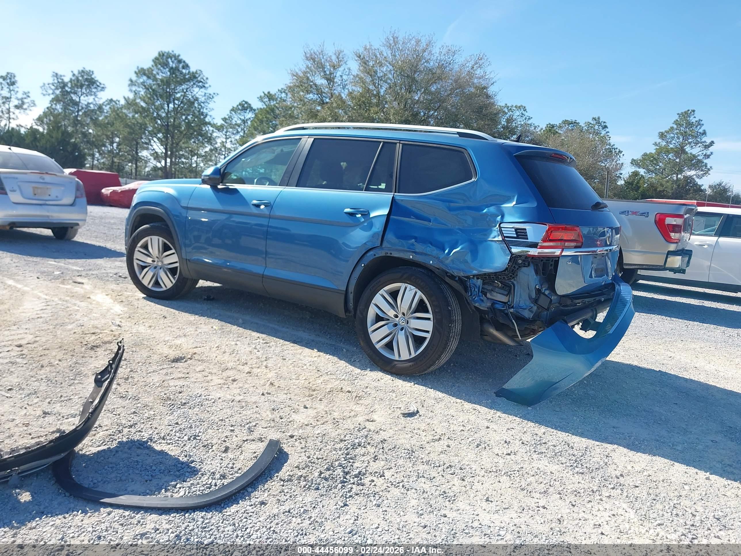 VOLKSWAGEN ATLAS image 3