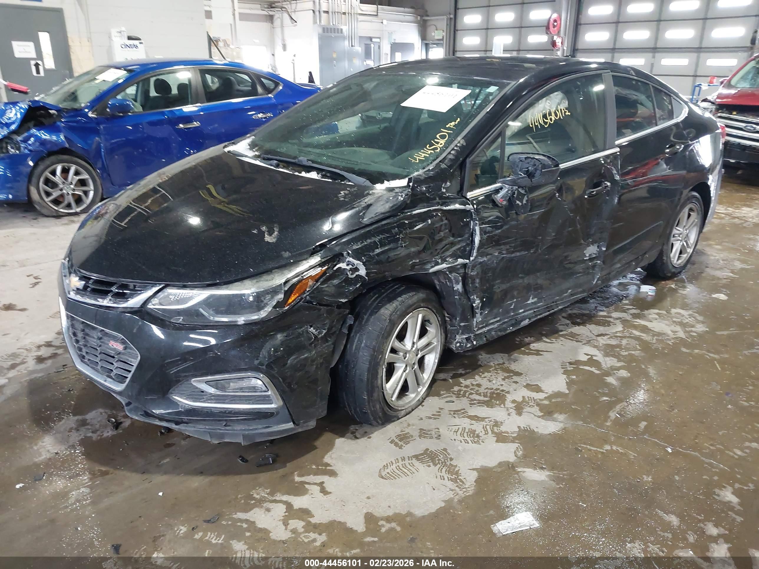 CHEVROLET CRUZE image 2
