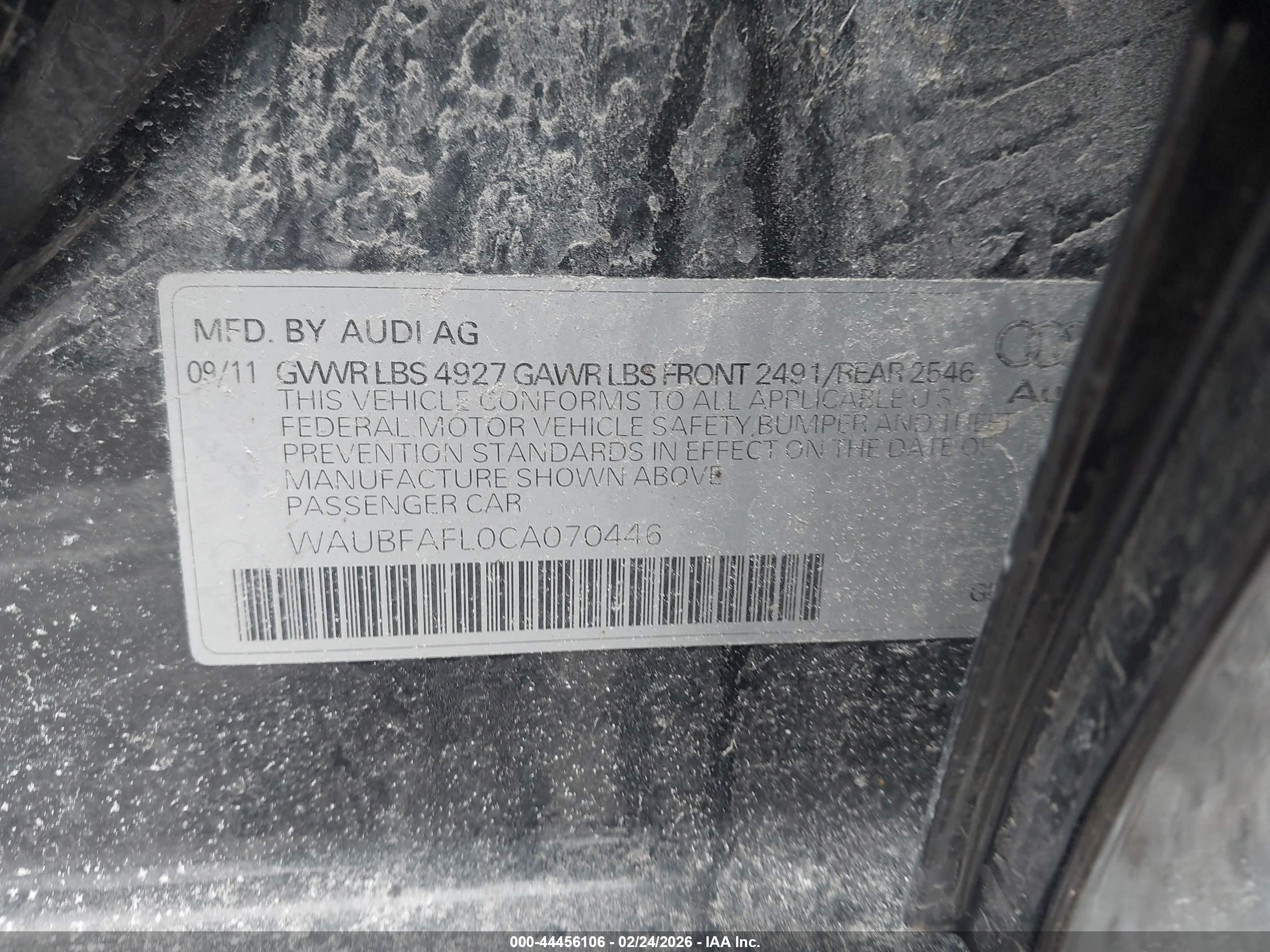 AUDI A4 image 9