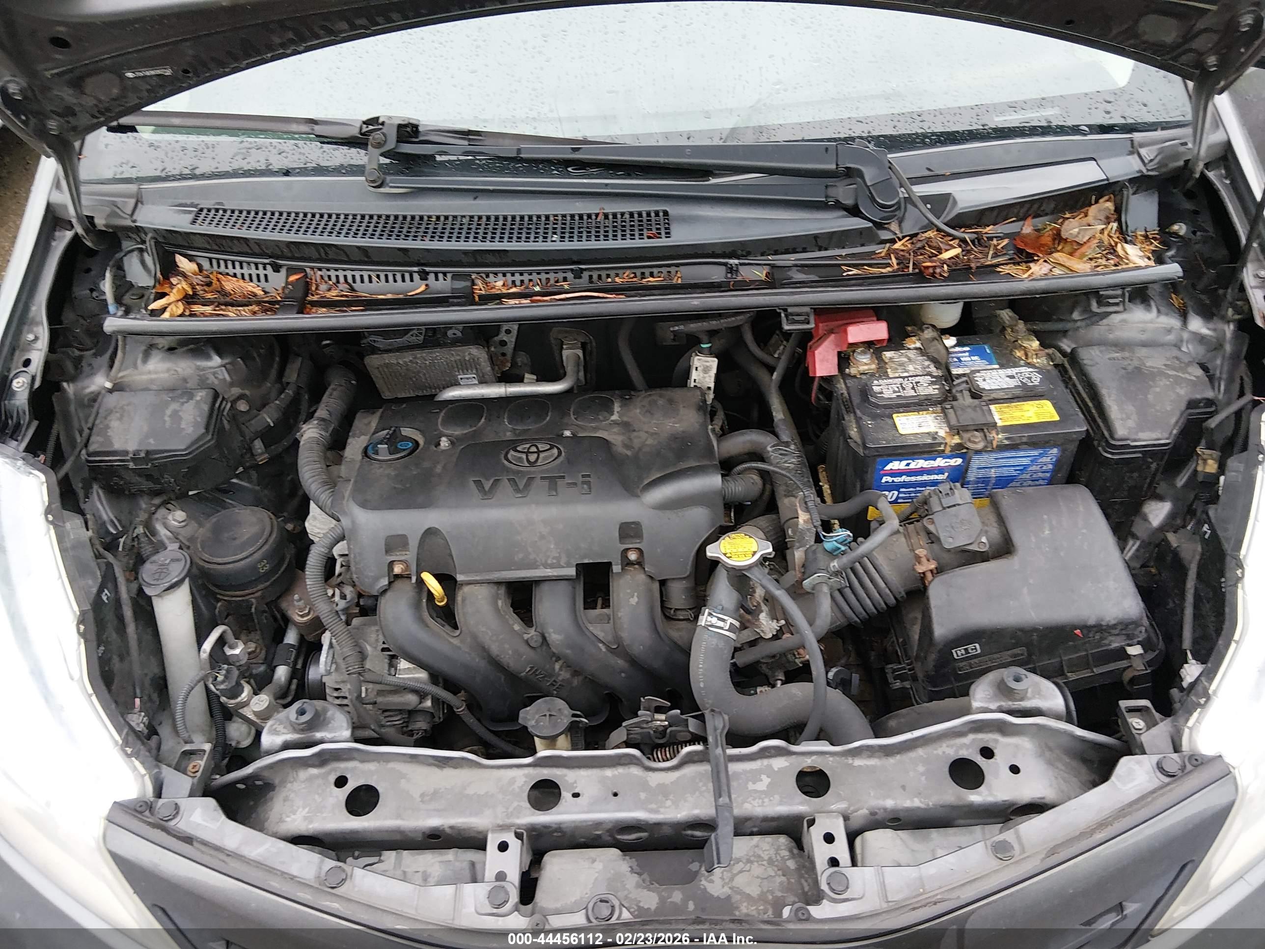 TOYOTA YARIS image 10