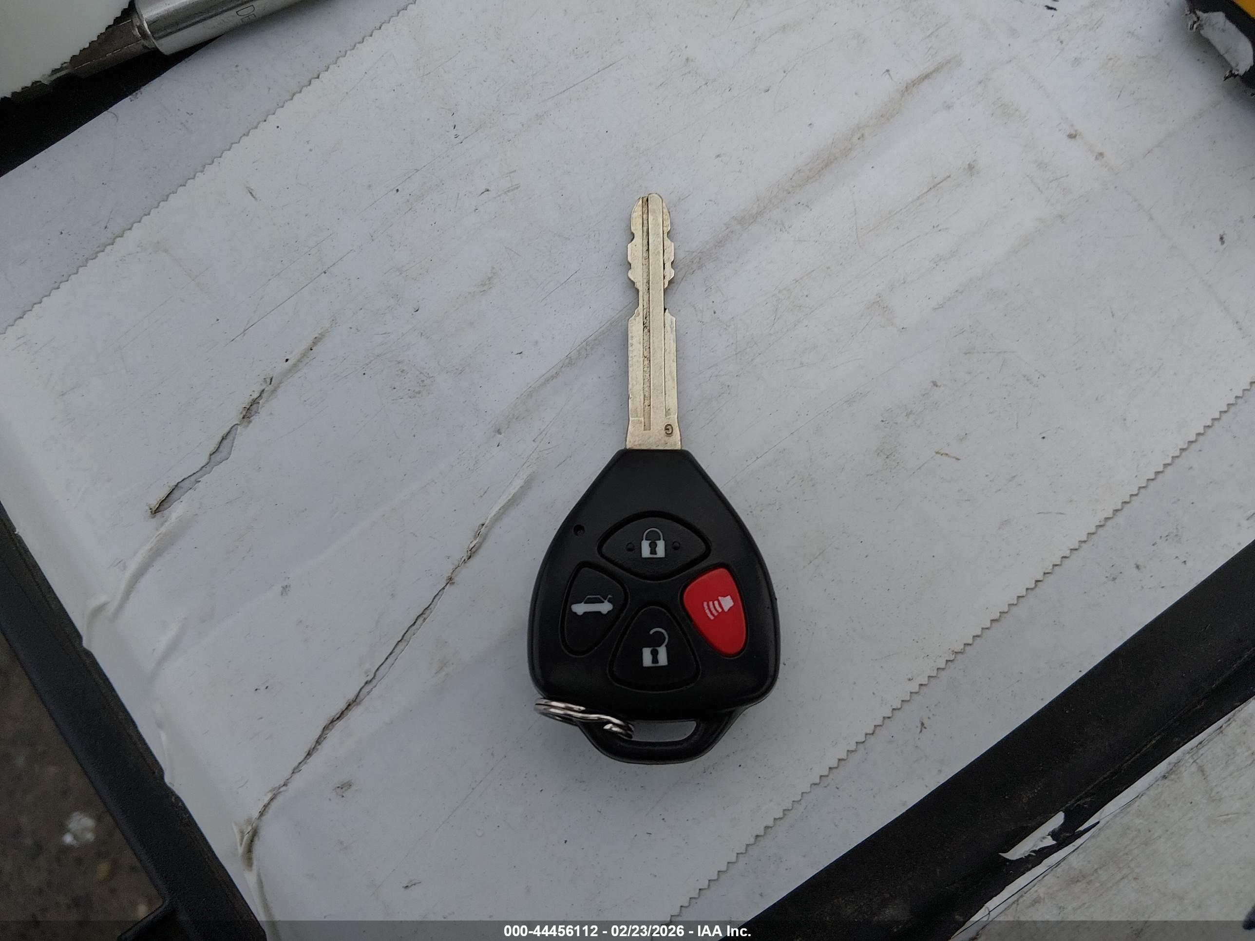 TOYOTA YARIS image 11