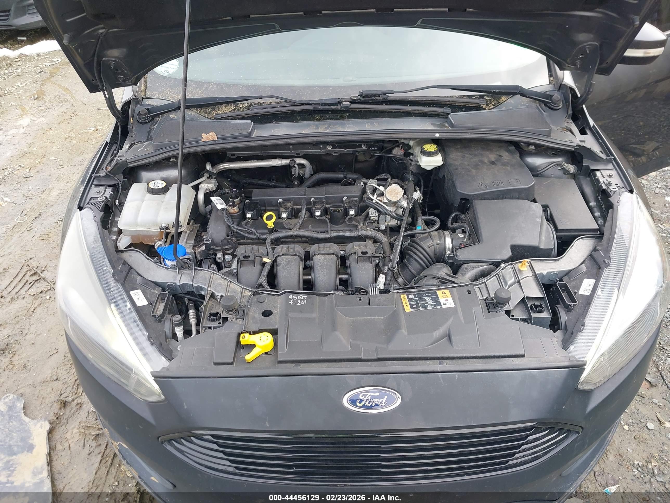 FORD FOCUS image 10