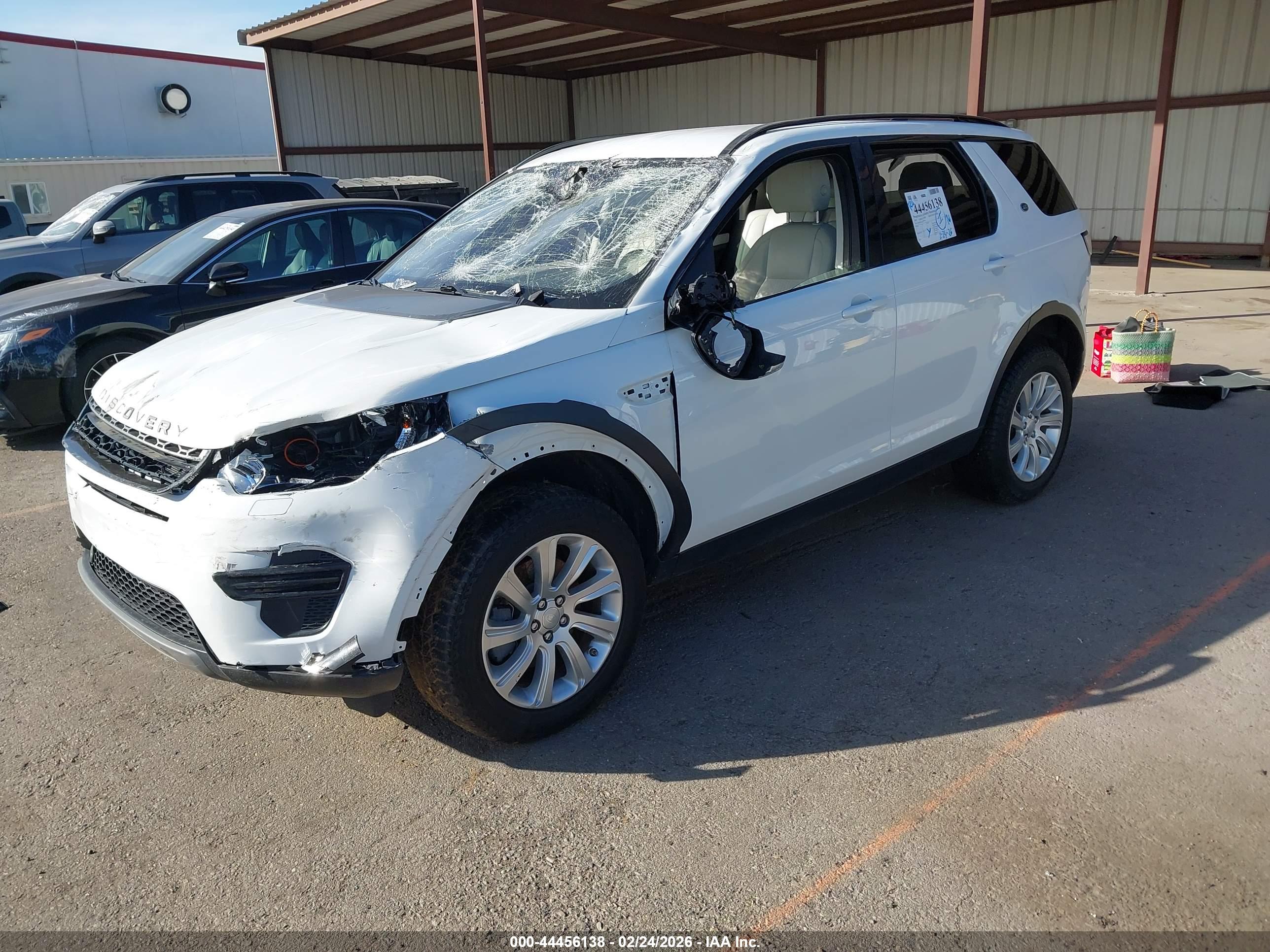 LAND ROVER image 2