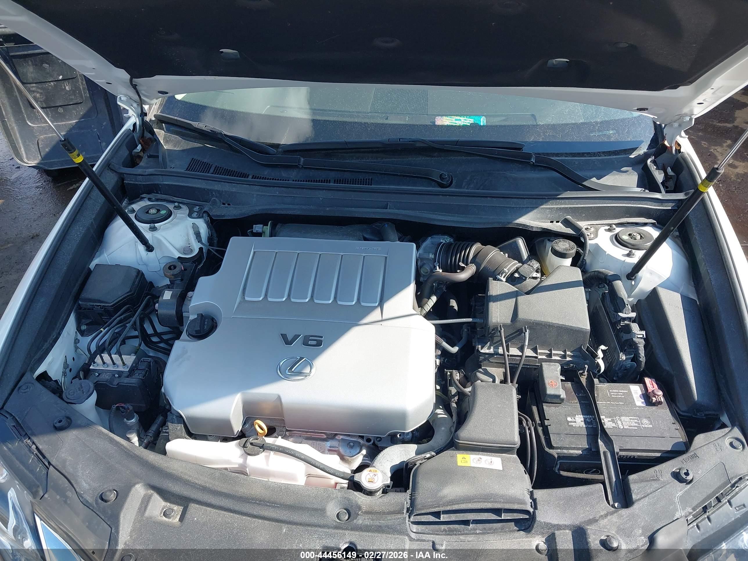 LEXUS ES image 10