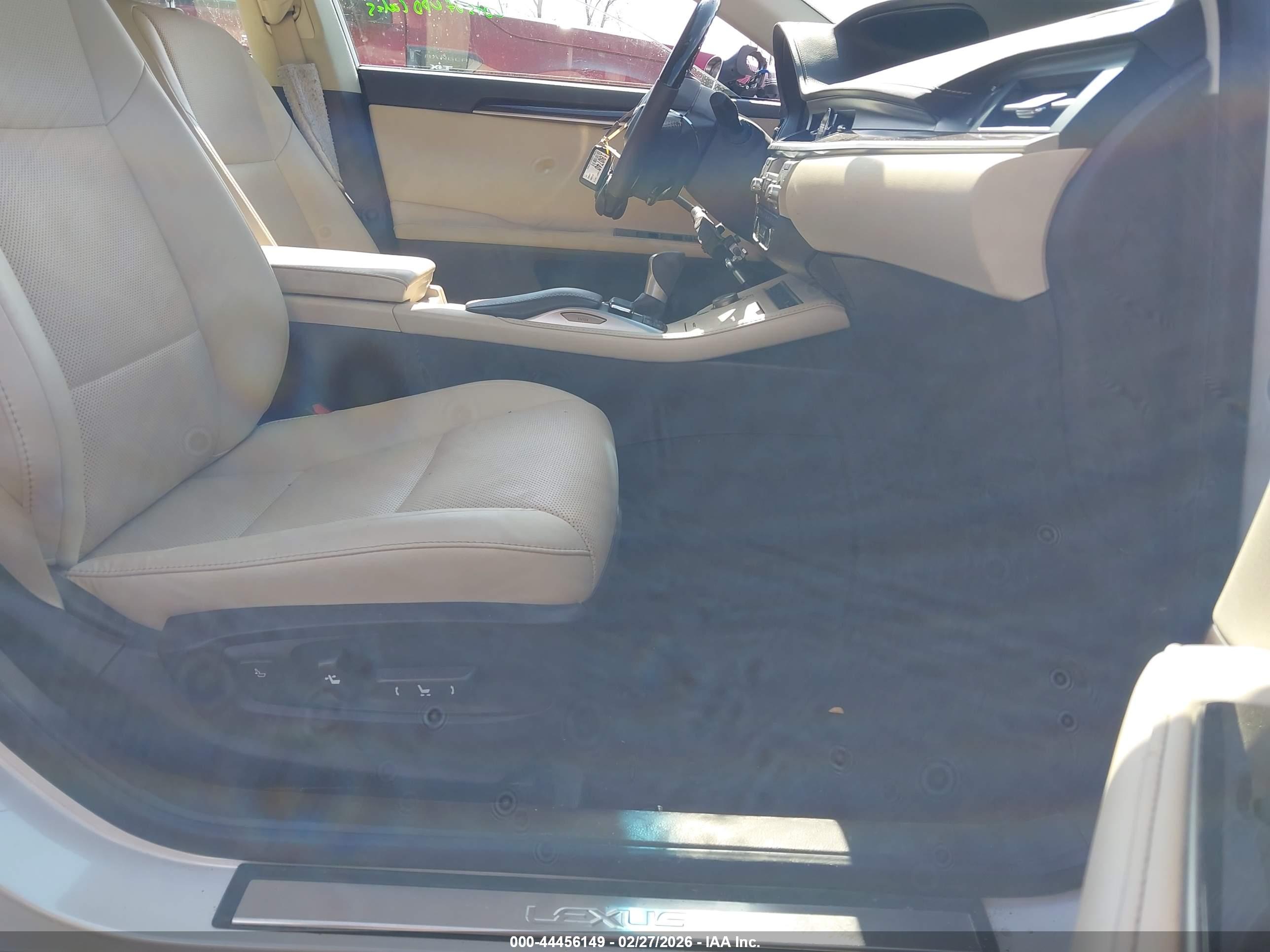 LEXUS ES image 5