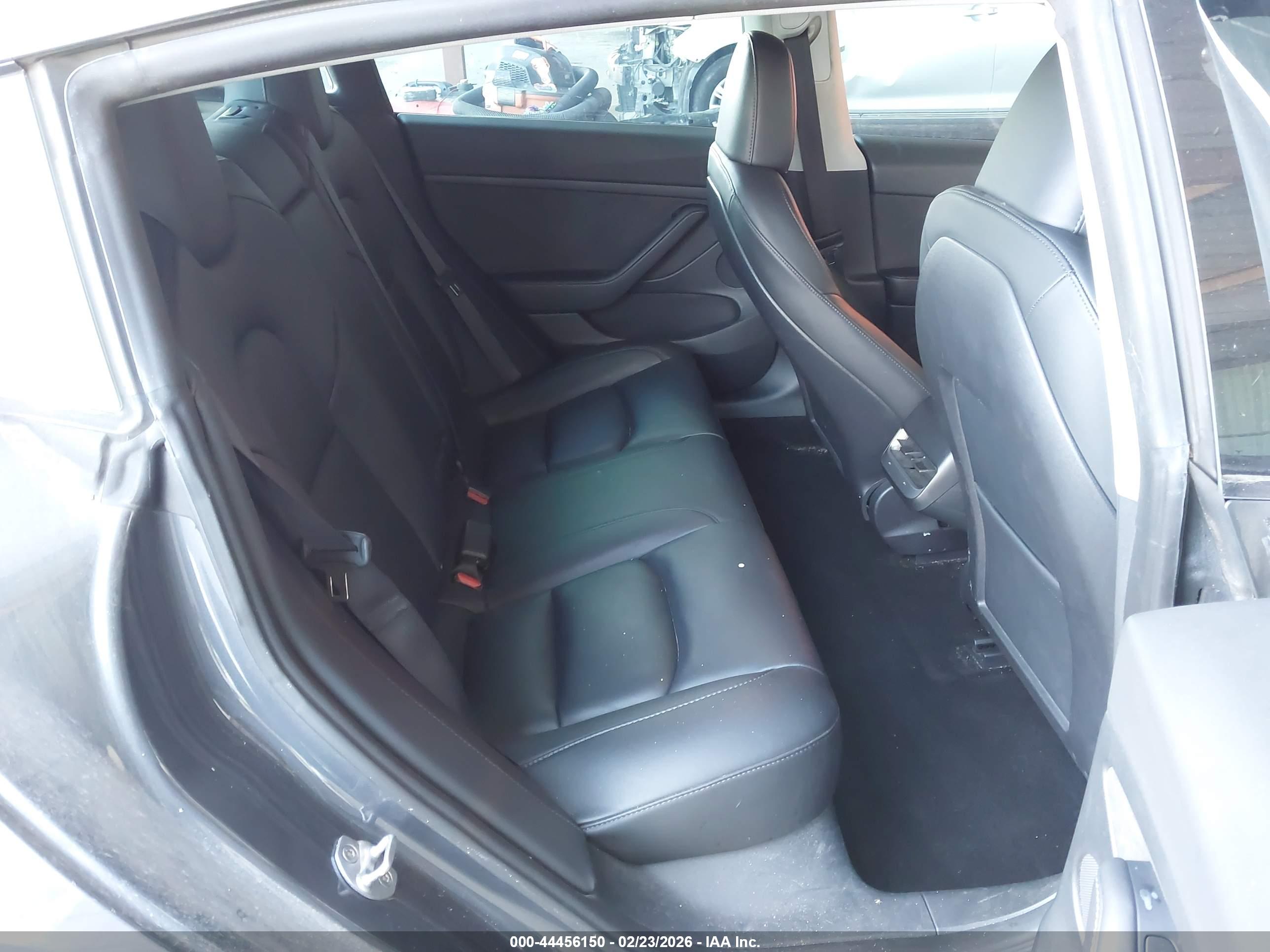 TESLA MODEL image 8