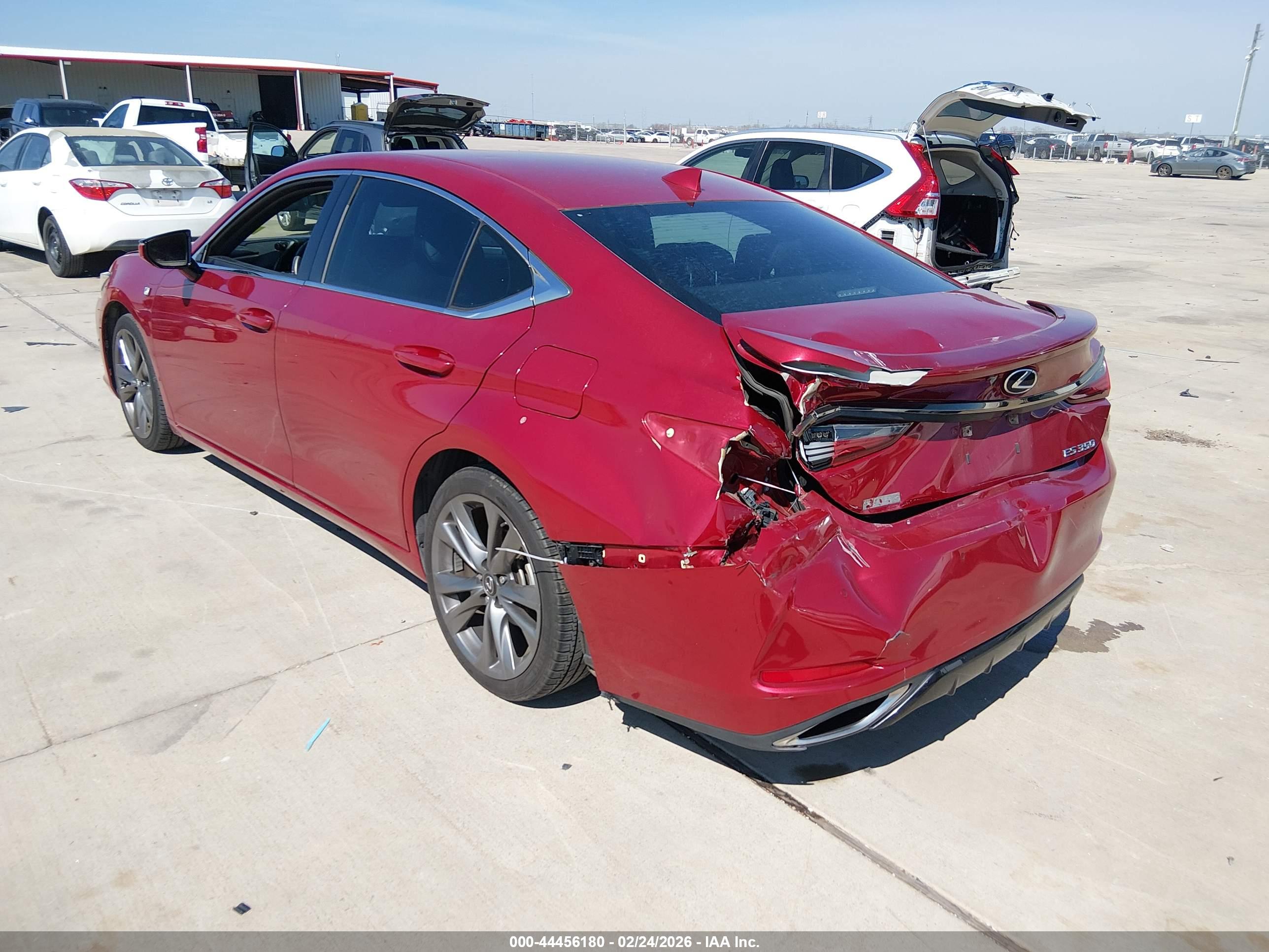 LEXUS ES image 3