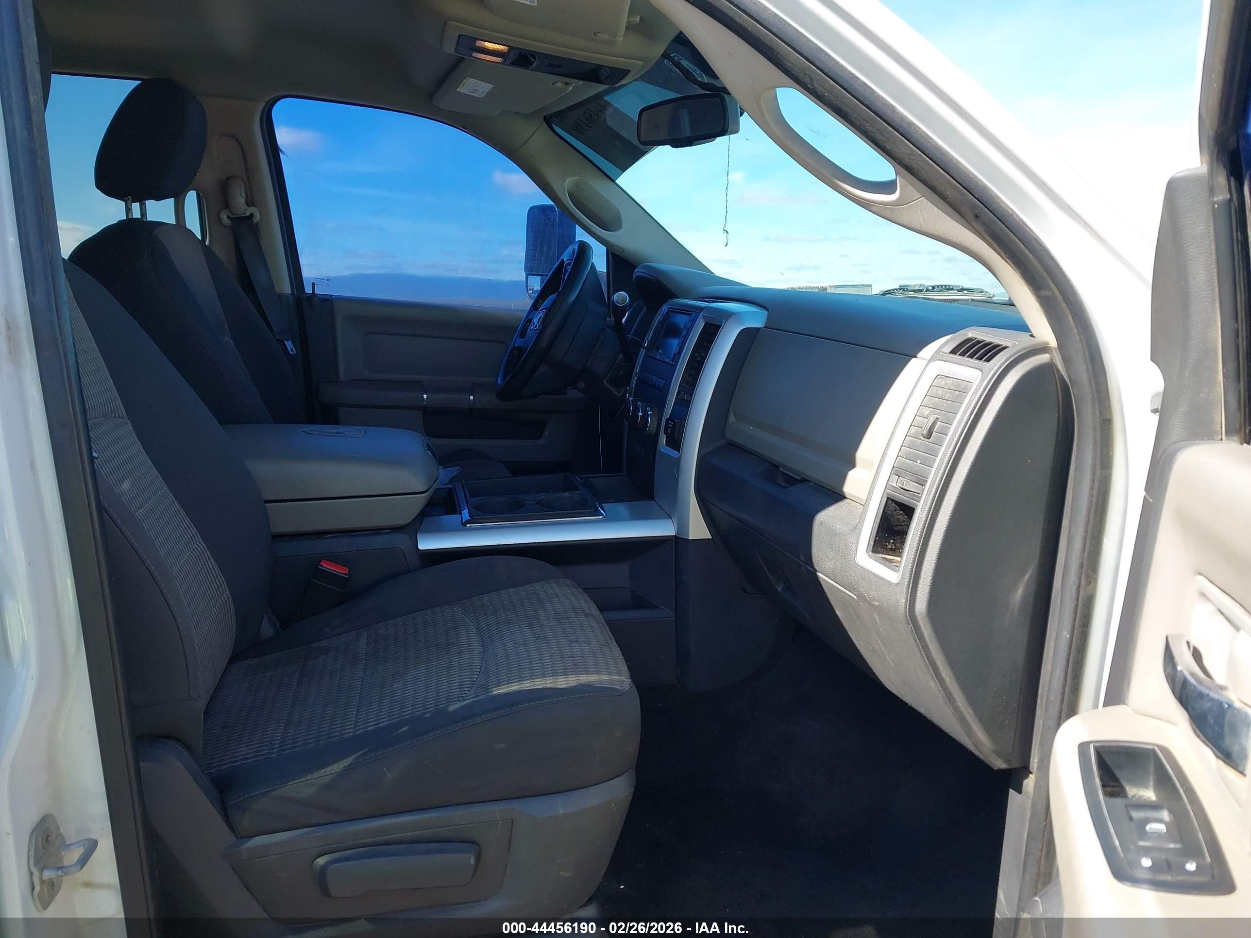 RAM 2500 image 5