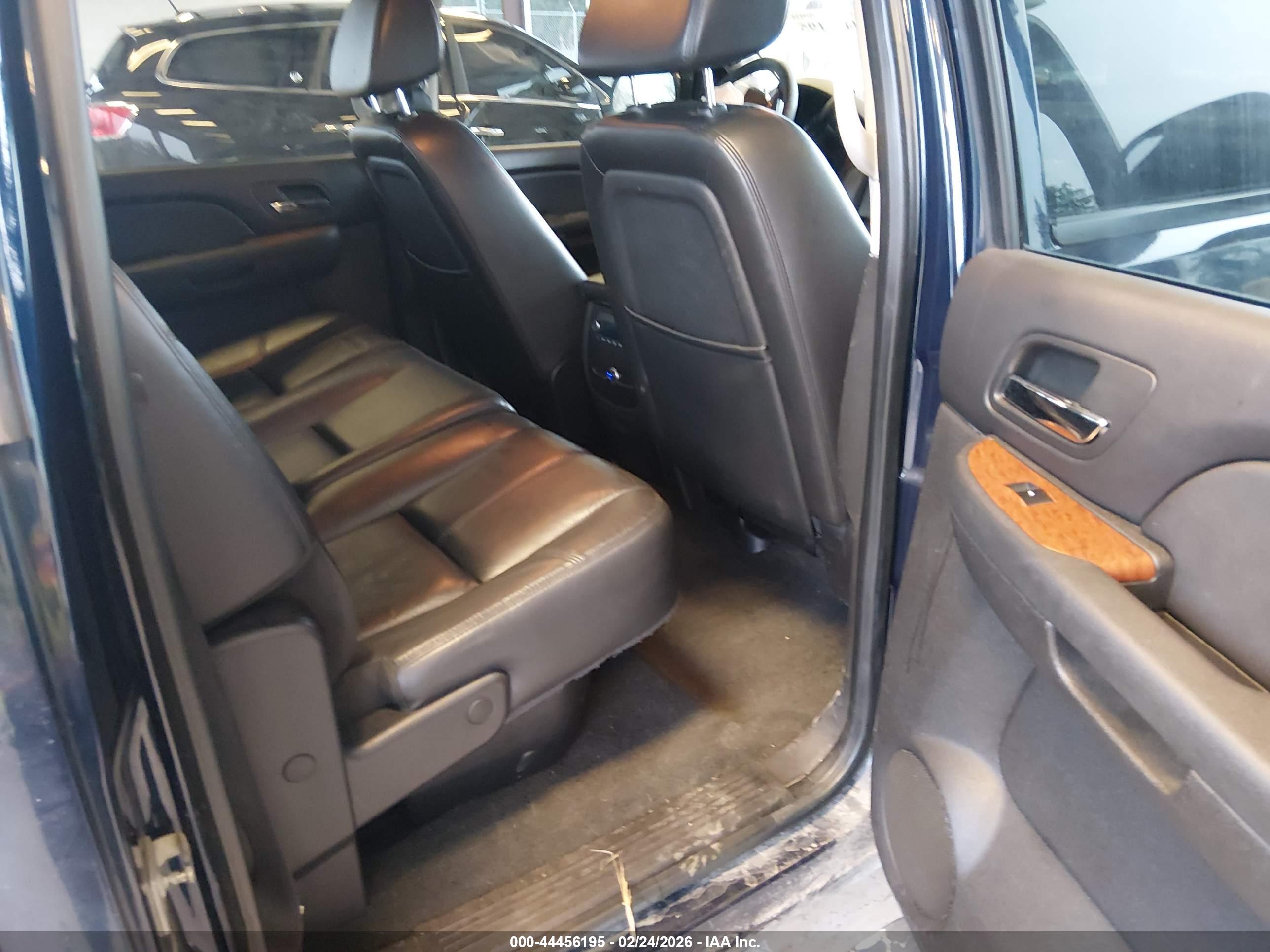 GMC SIERRA image 8