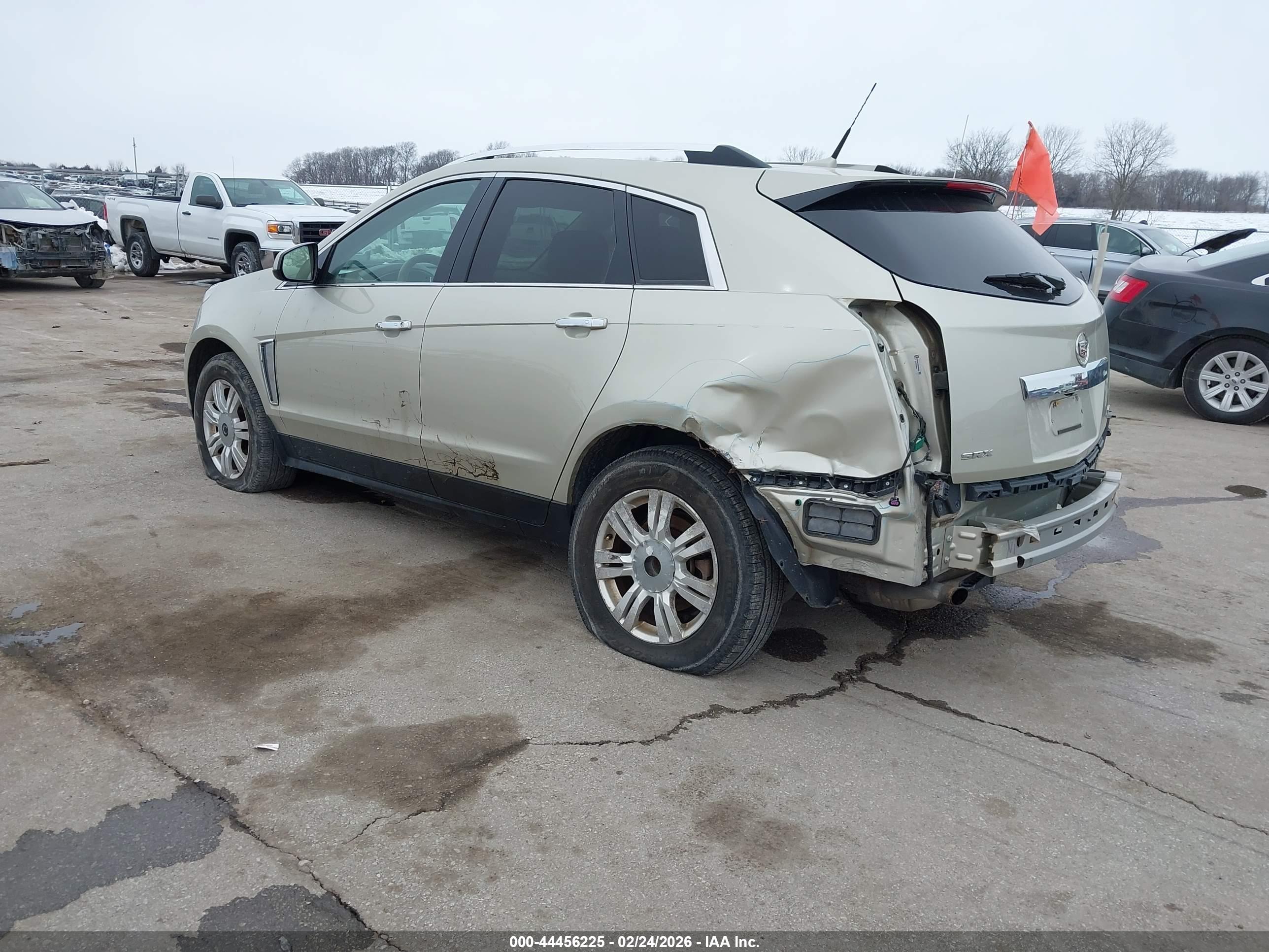 CADILLAC SRX image 3