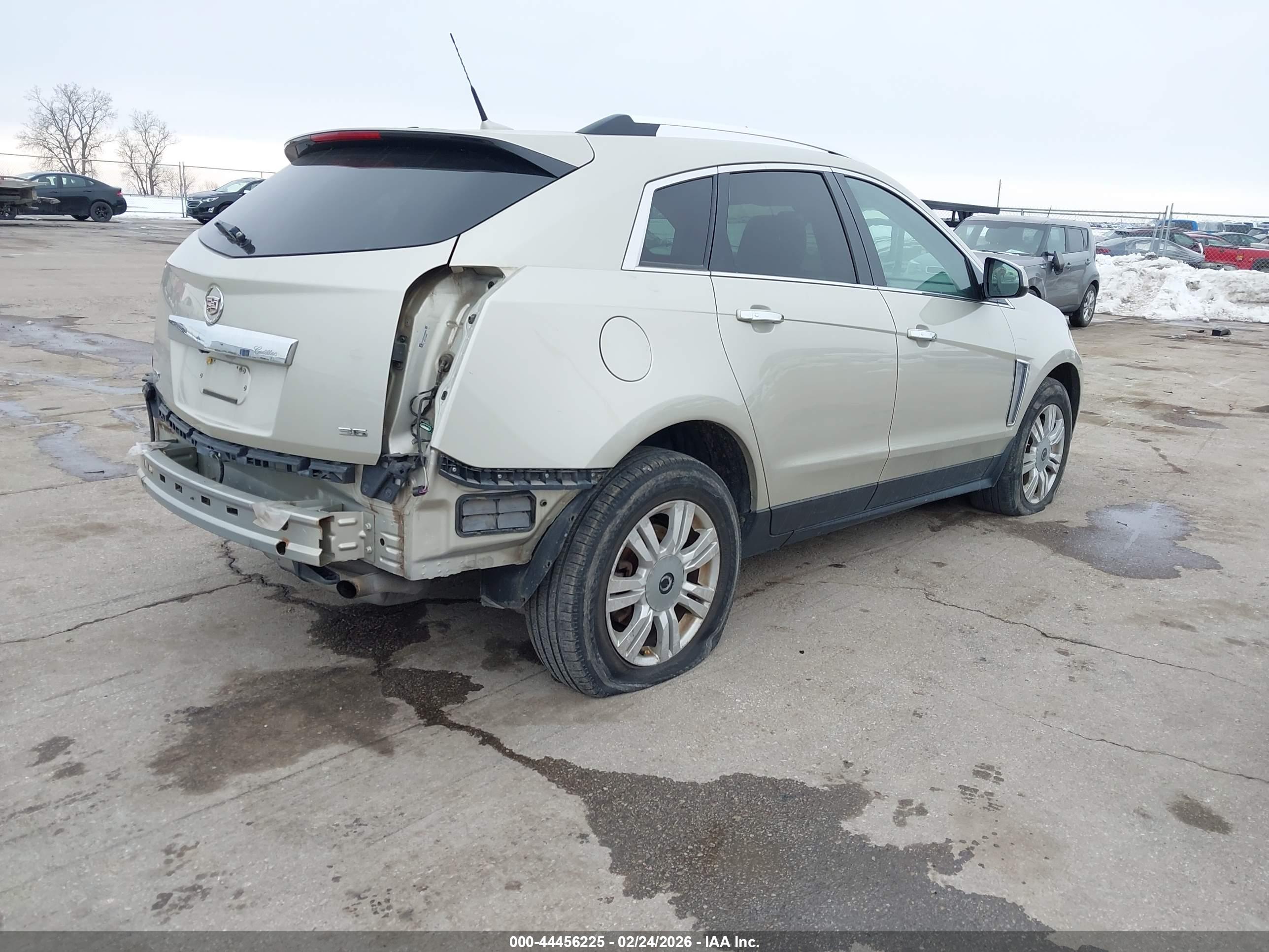 CADILLAC SRX image 4