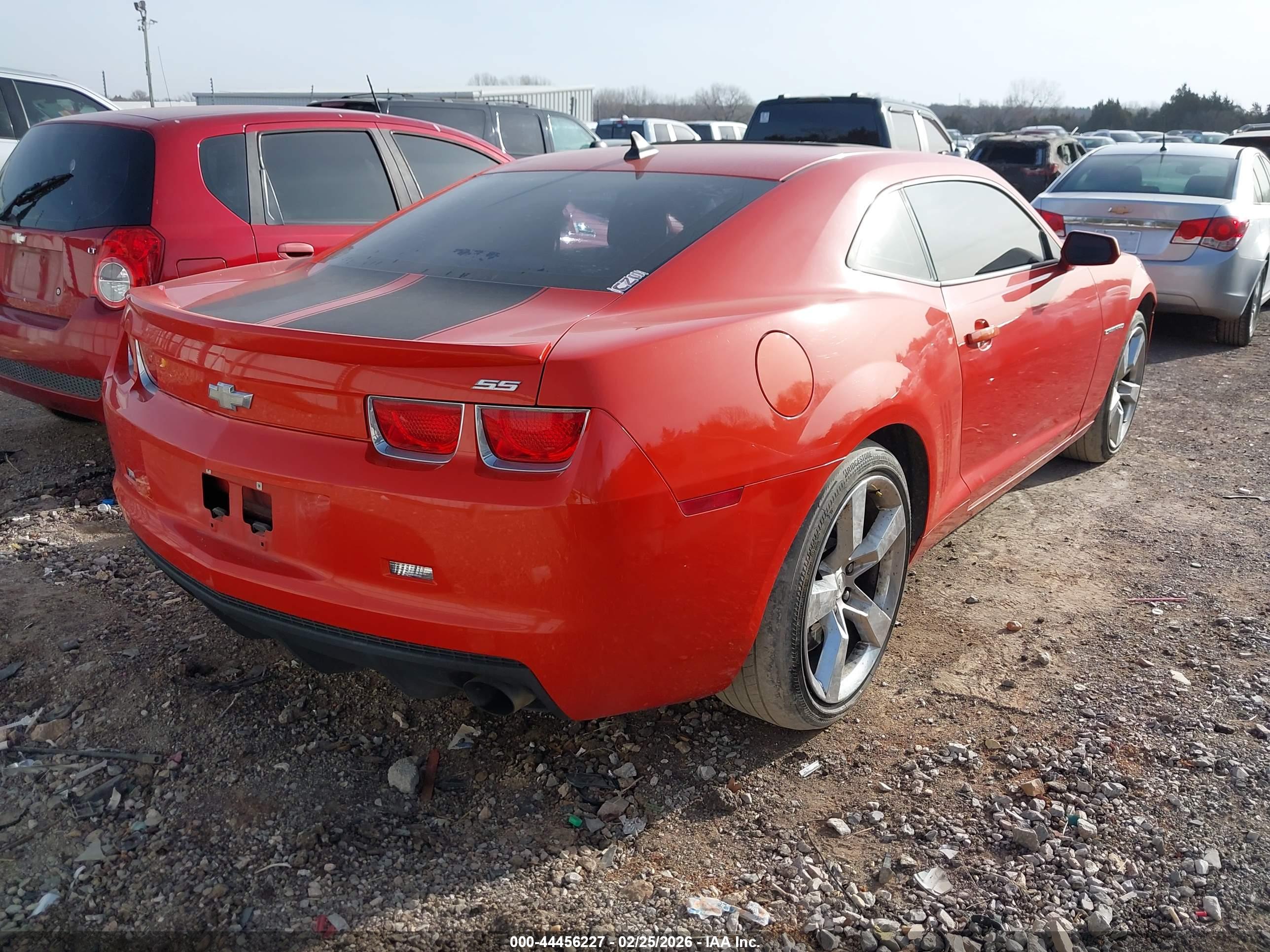 CHEVROLET CAMARO image 4
