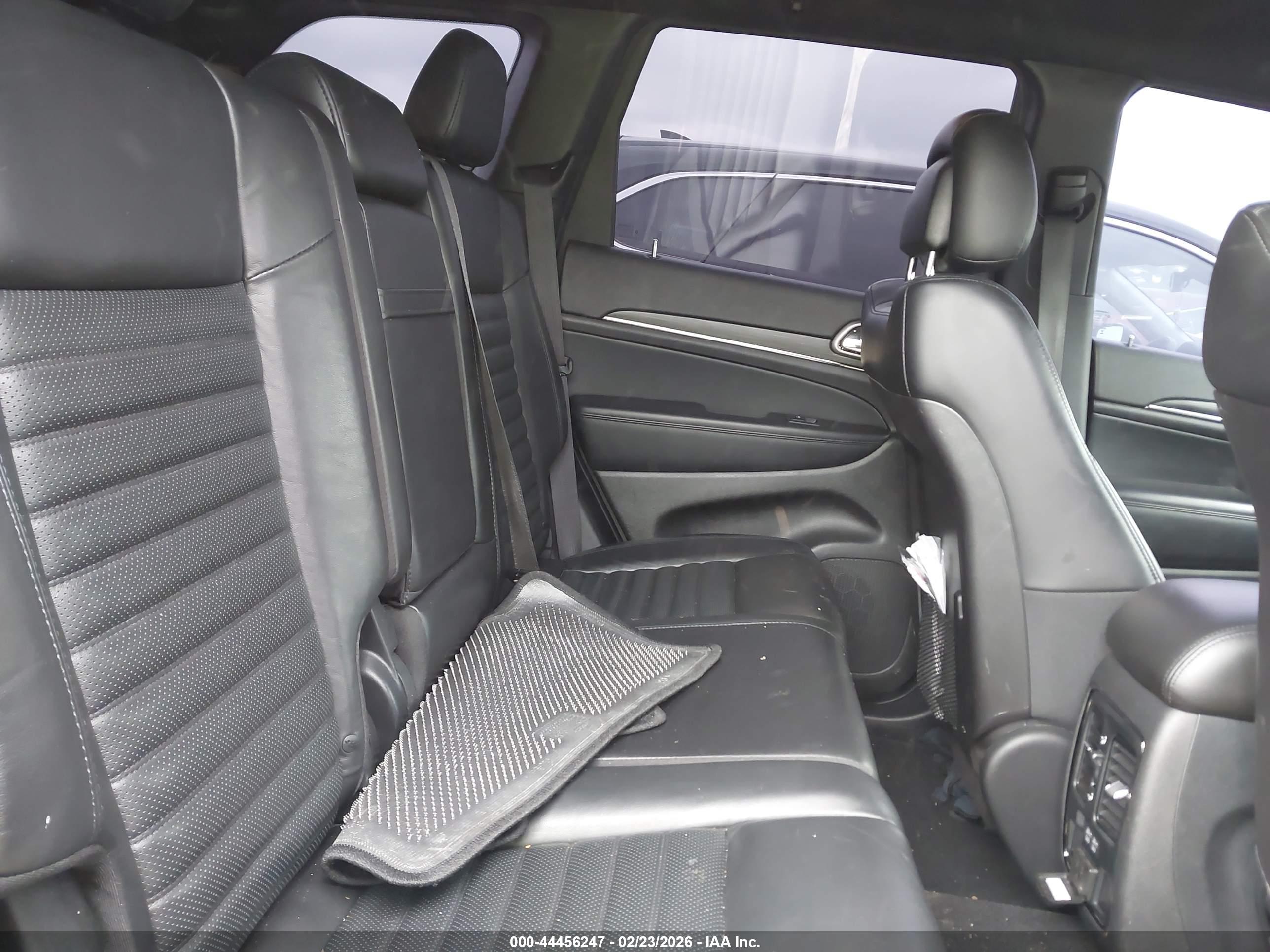 JEEP GRAND image 8