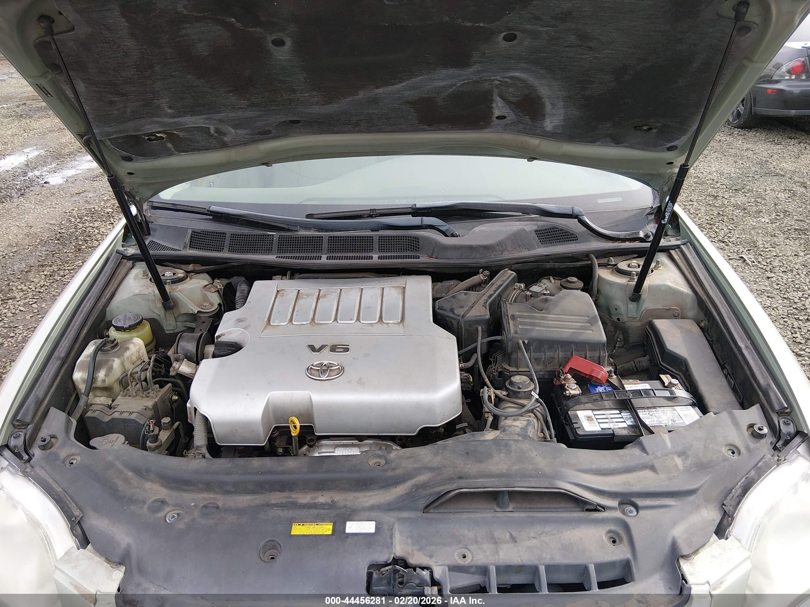 TOYOTA AVALON image 10