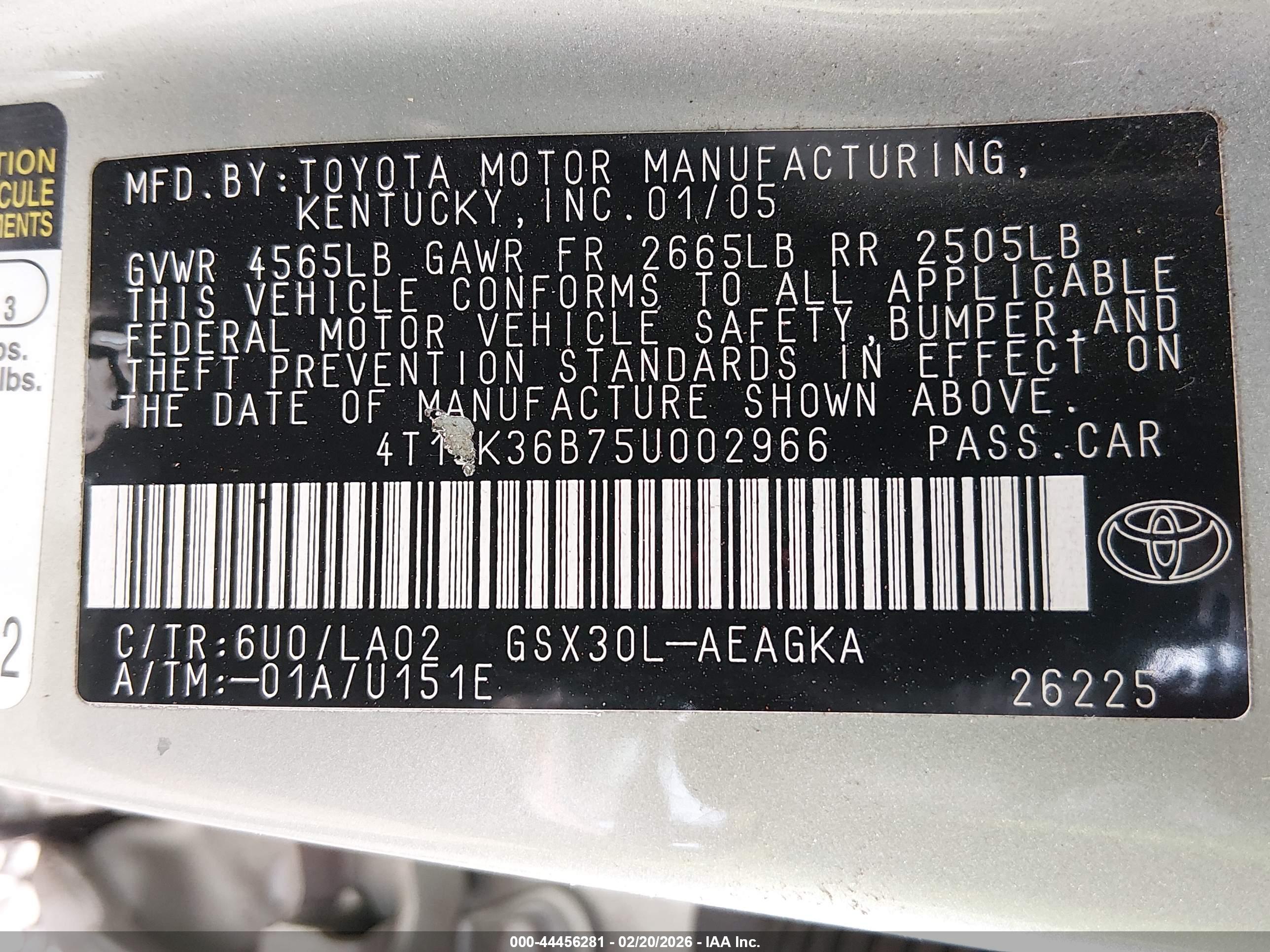 TOYOTA AVALON image 9