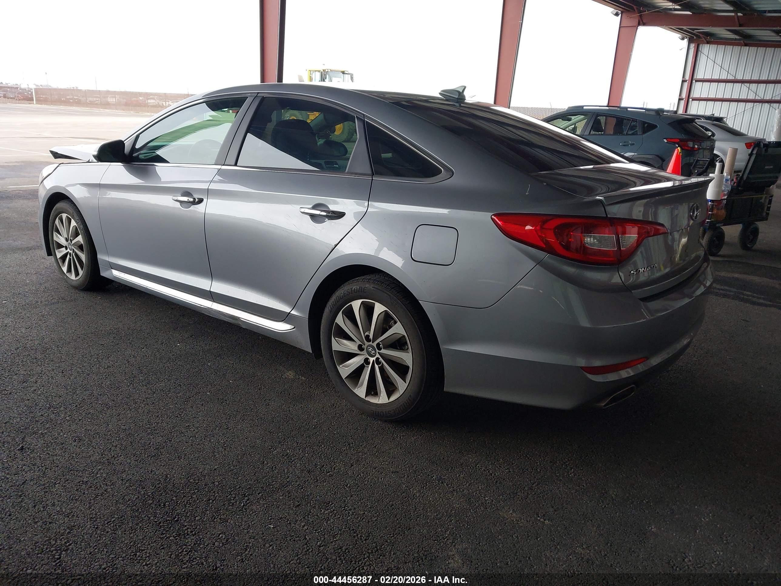 HYUNDAI SONATA image 3